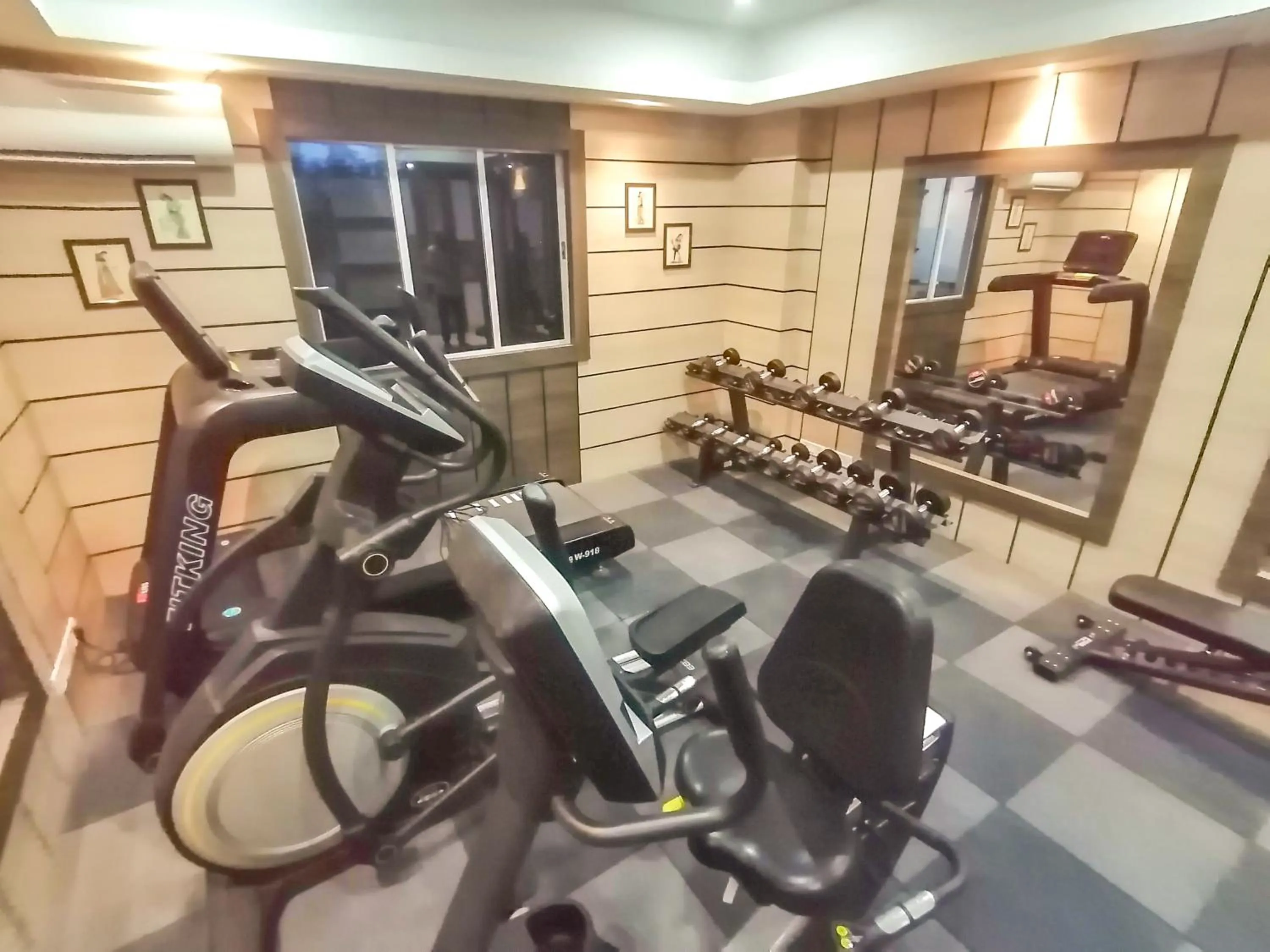 Fitness centre/facilities in Ghar 365 Residency