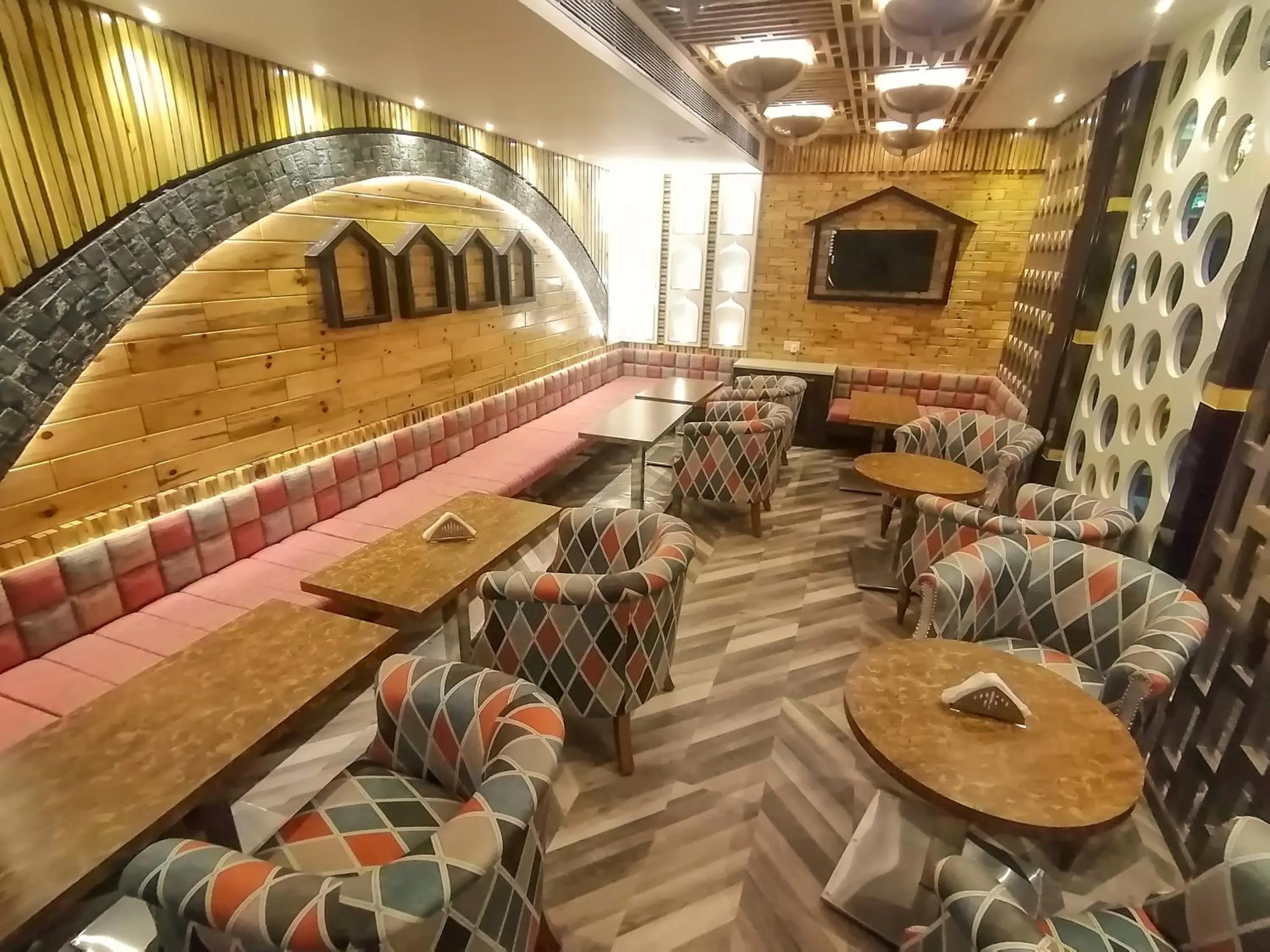 Lounge or bar in Ghar 365 Residency