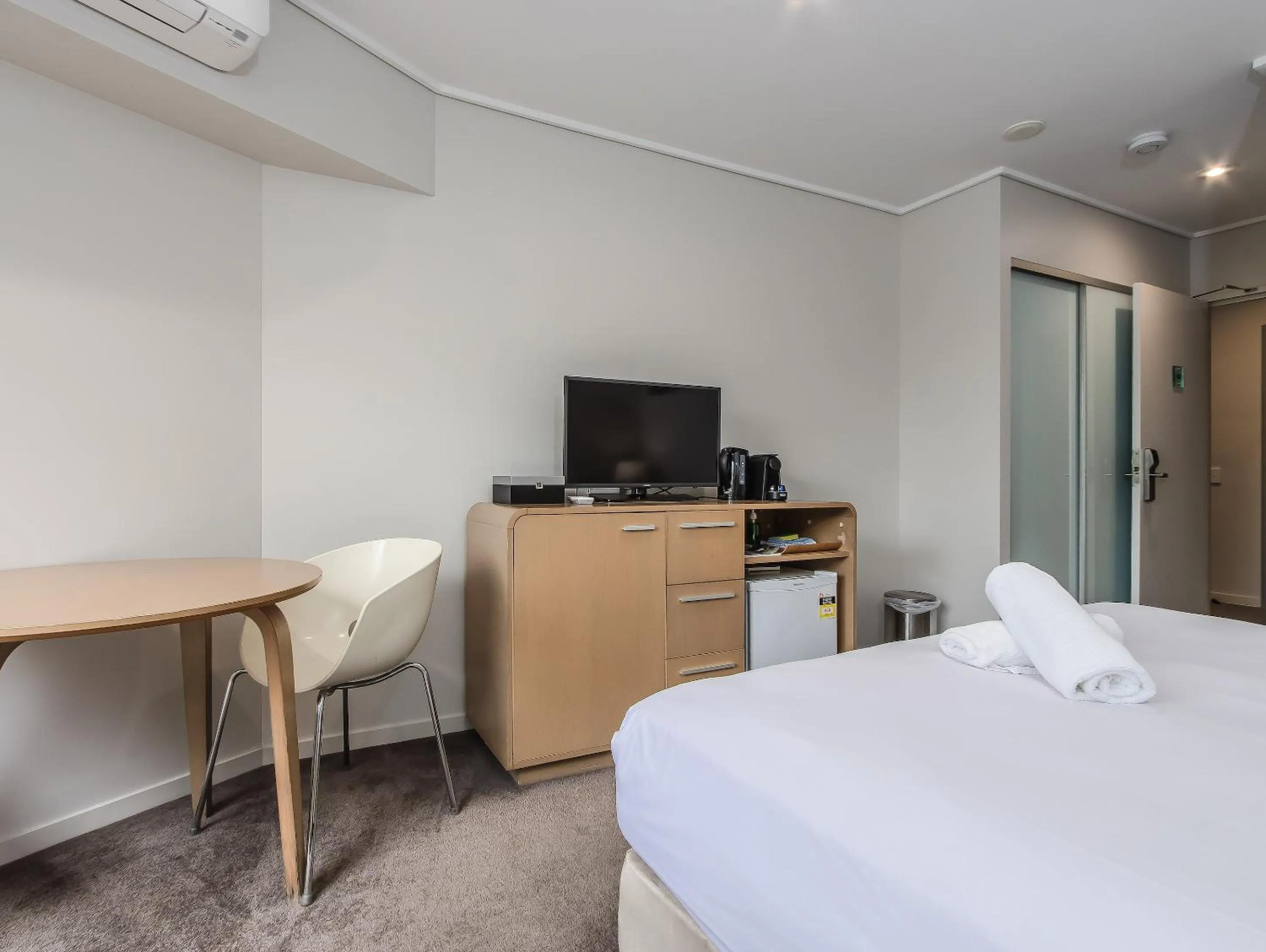 Bed in The Sand Resort Kingscliff - Holiday Management Co.