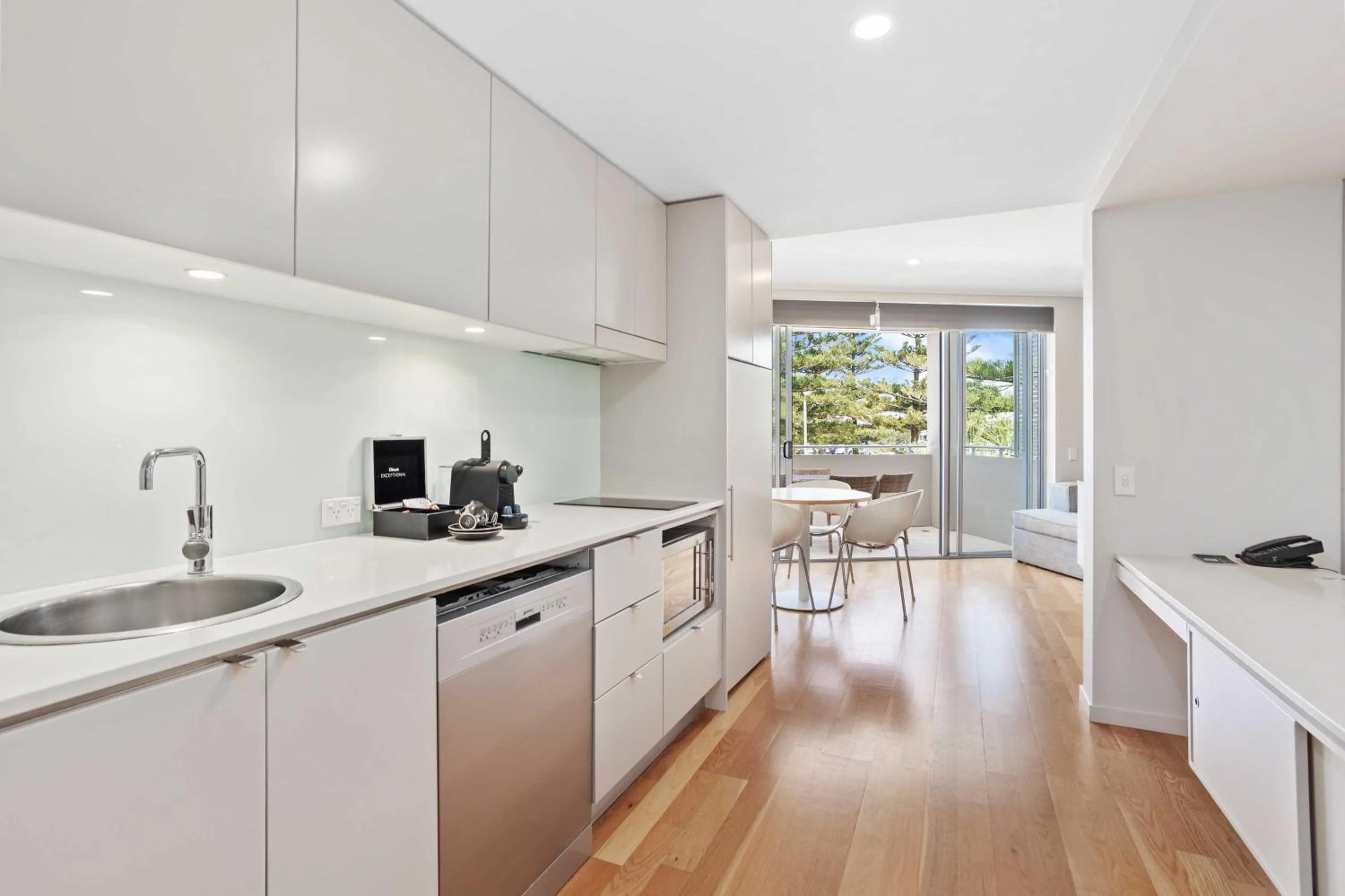 Kitchen or kitchenette in The Sand Resort Kingscliff - Holiday Management Co.