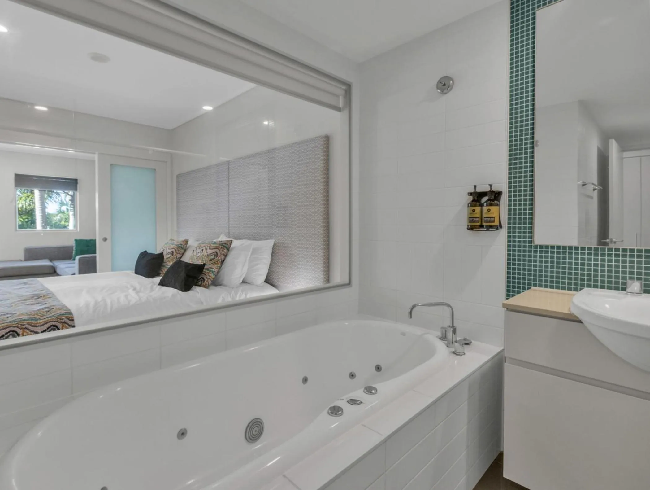 Hot Tub in The Sand Resort Kingscliff - Holiday Management Co.