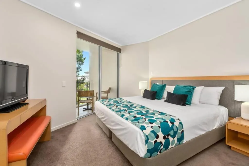 Bedroom, Bed in The Sand Resort Kingscliff - Holiday Management Co.