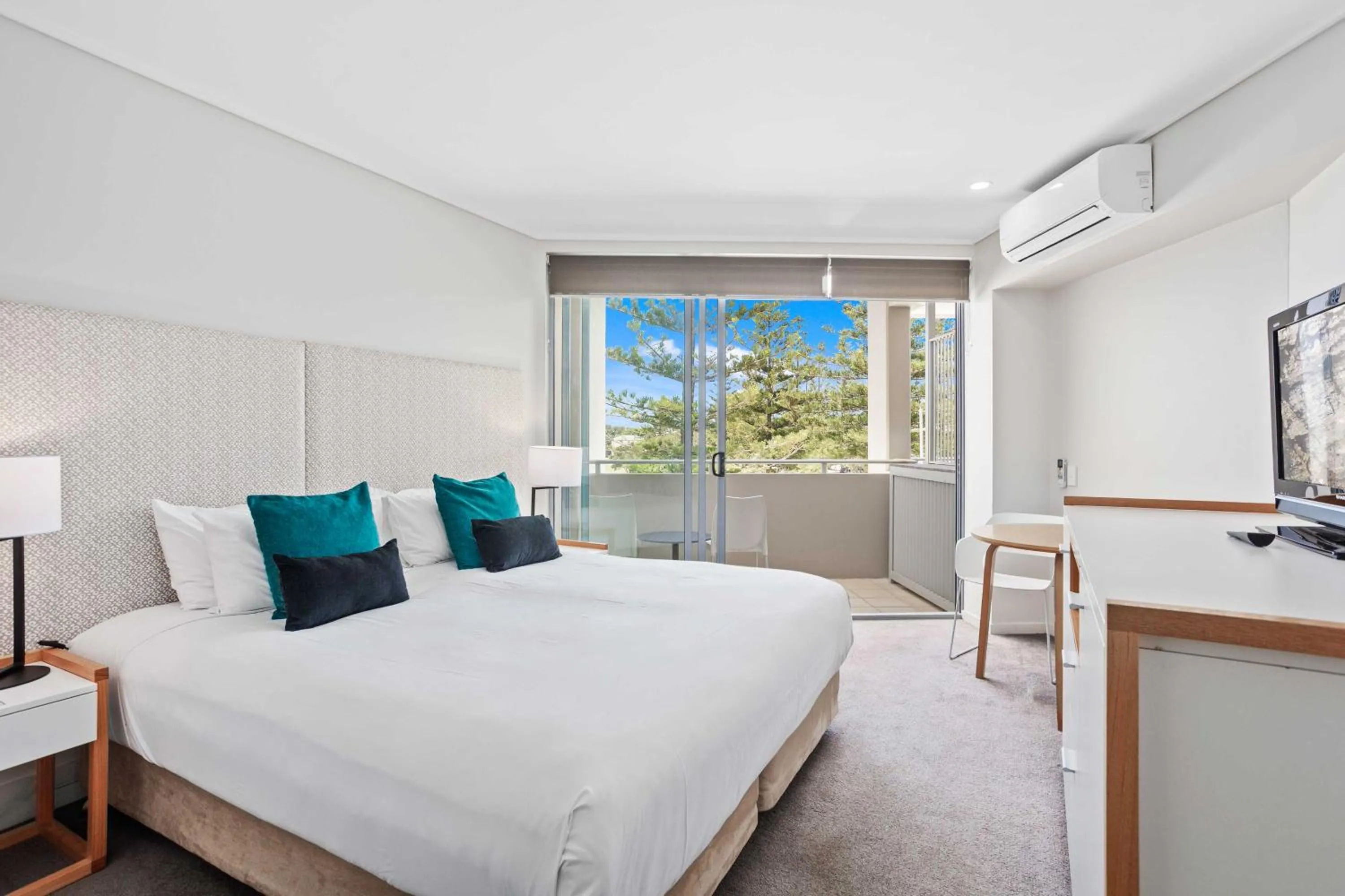 Bedroom, Bed in The Sand Resort Kingscliff - Holiday Management Co.