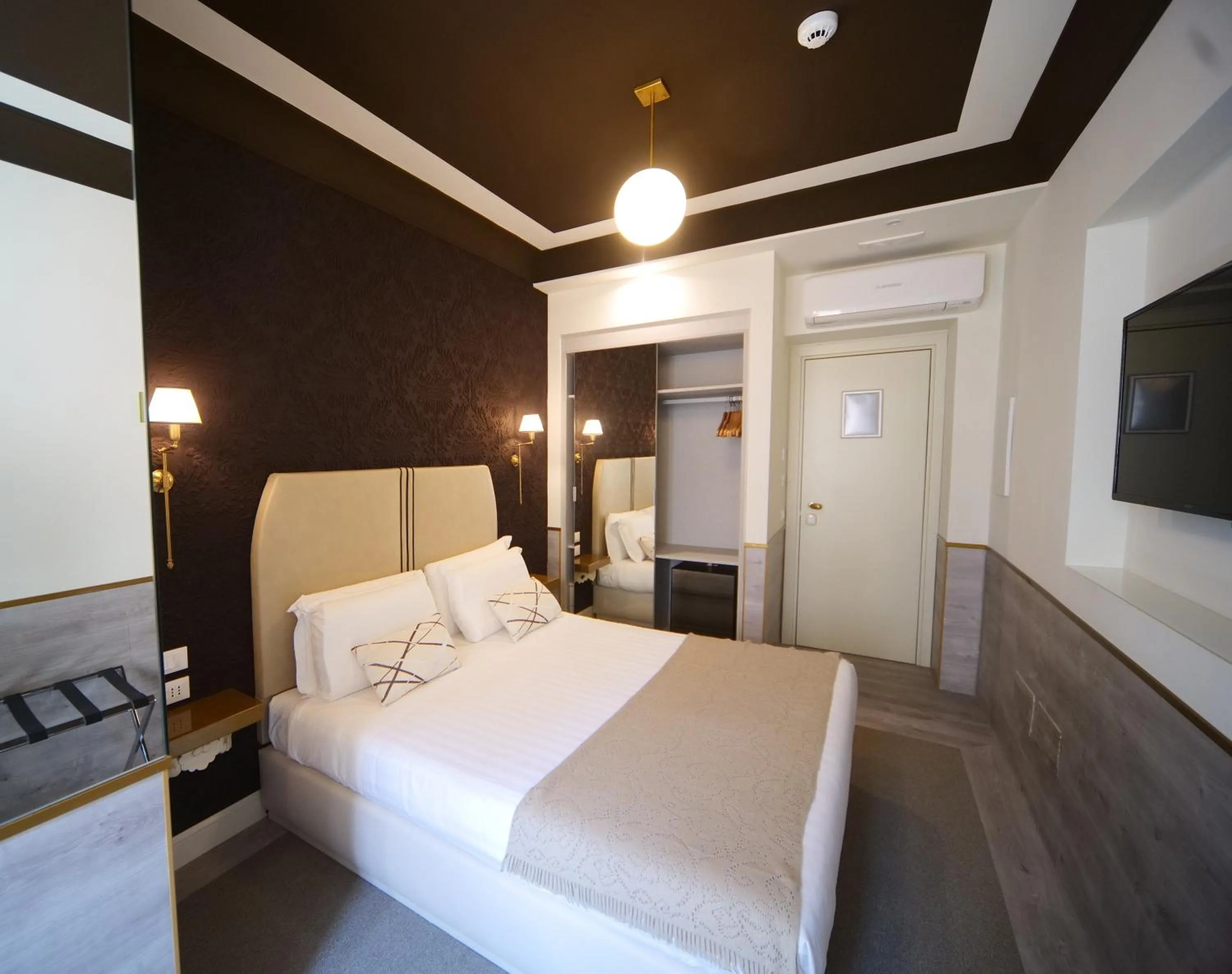 Bedroom, Bed in Relais Luxury Corso