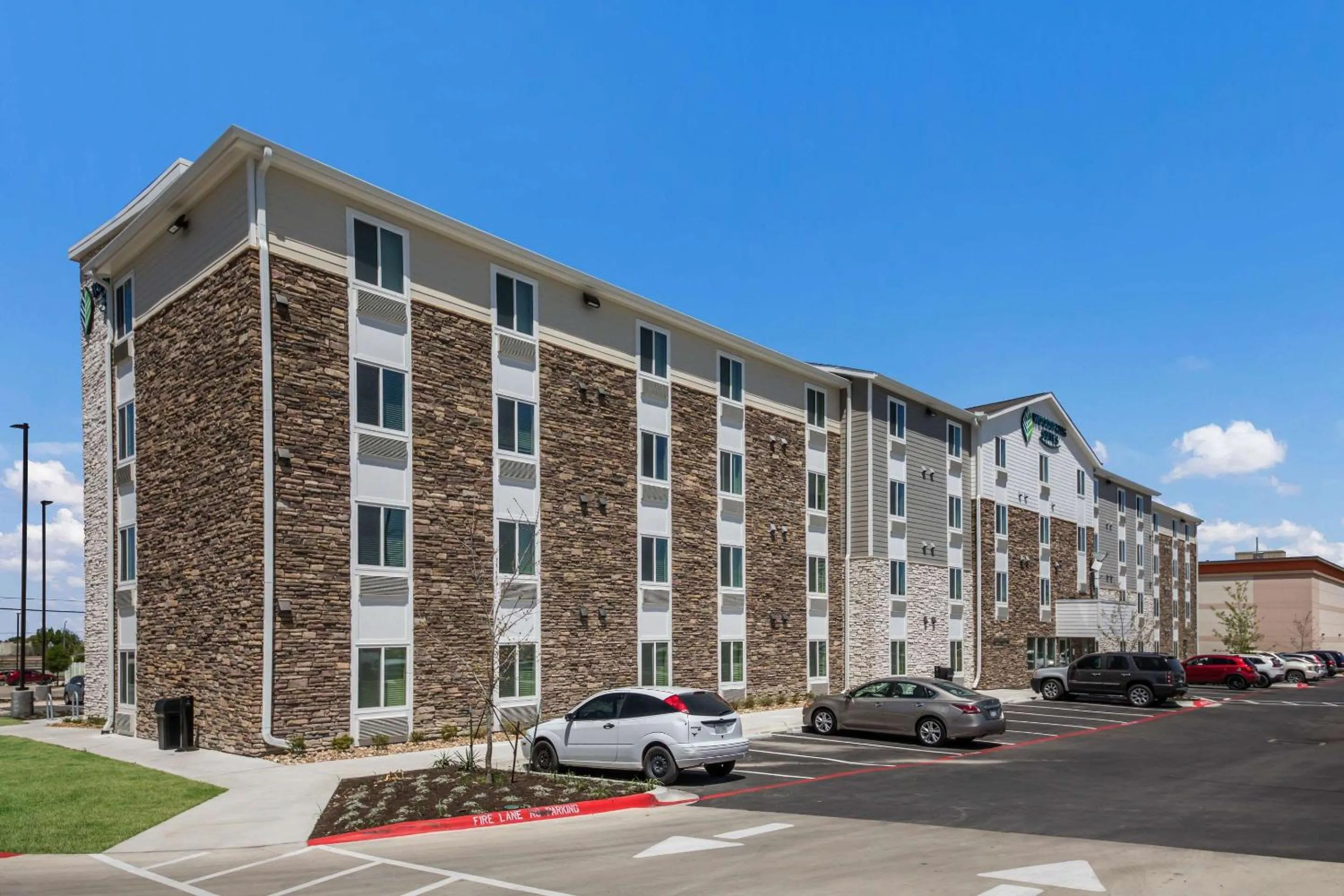 Property building in WoodSpring Suites Round Rock-Austin North