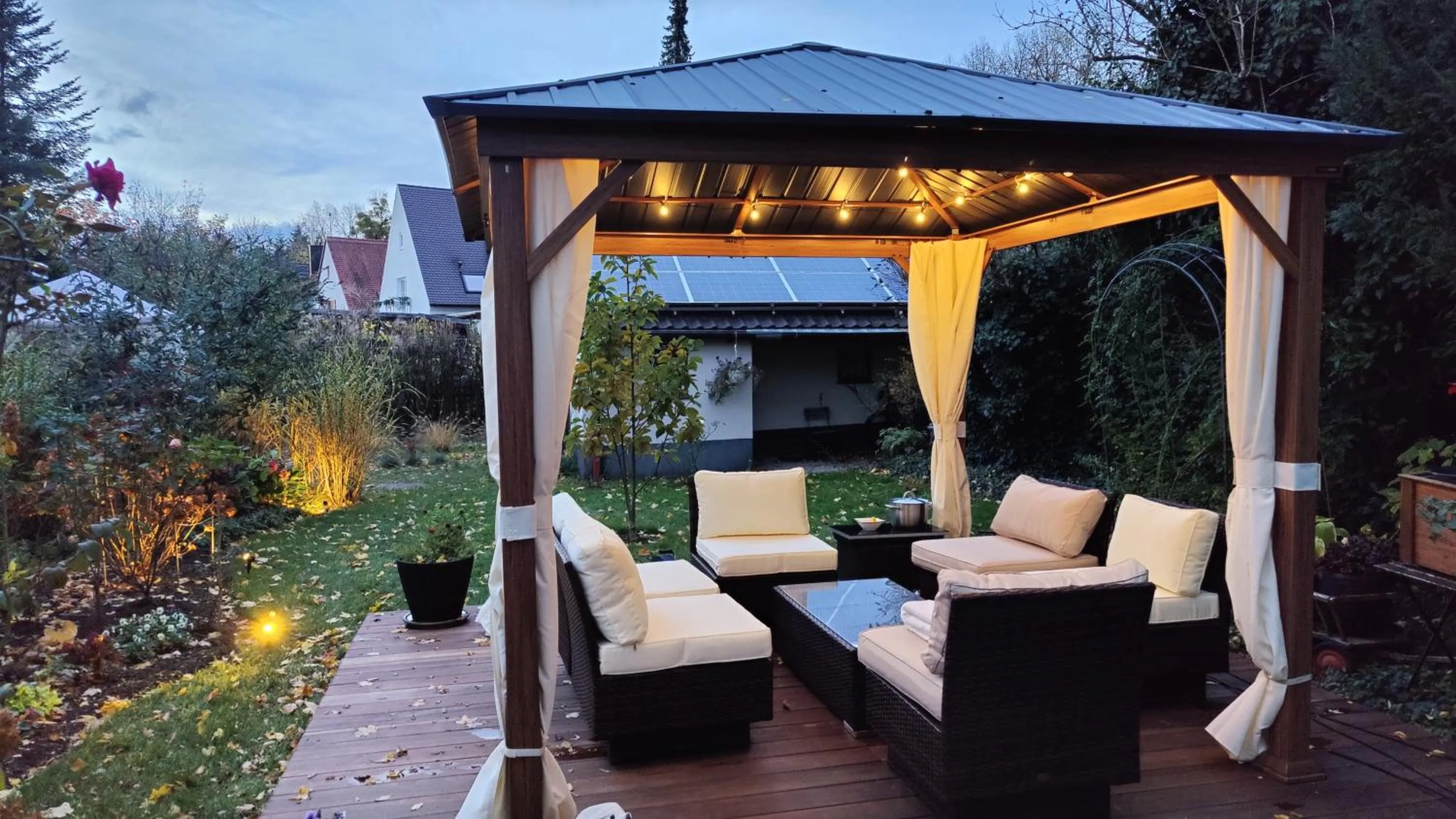 Garden in Paleo Finest Serviced Apartments