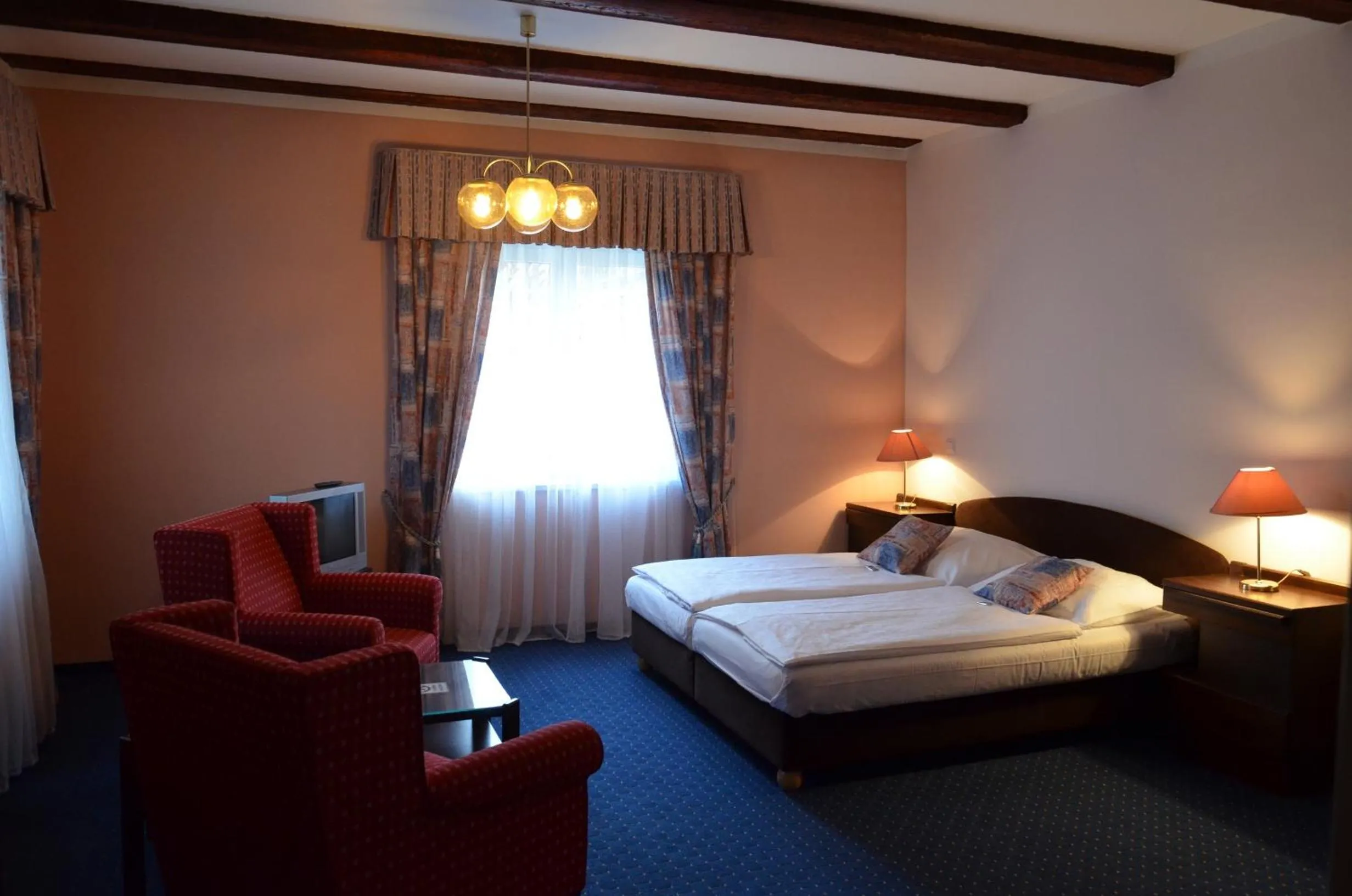 Photo of the whole room, Bed in Eurohotel