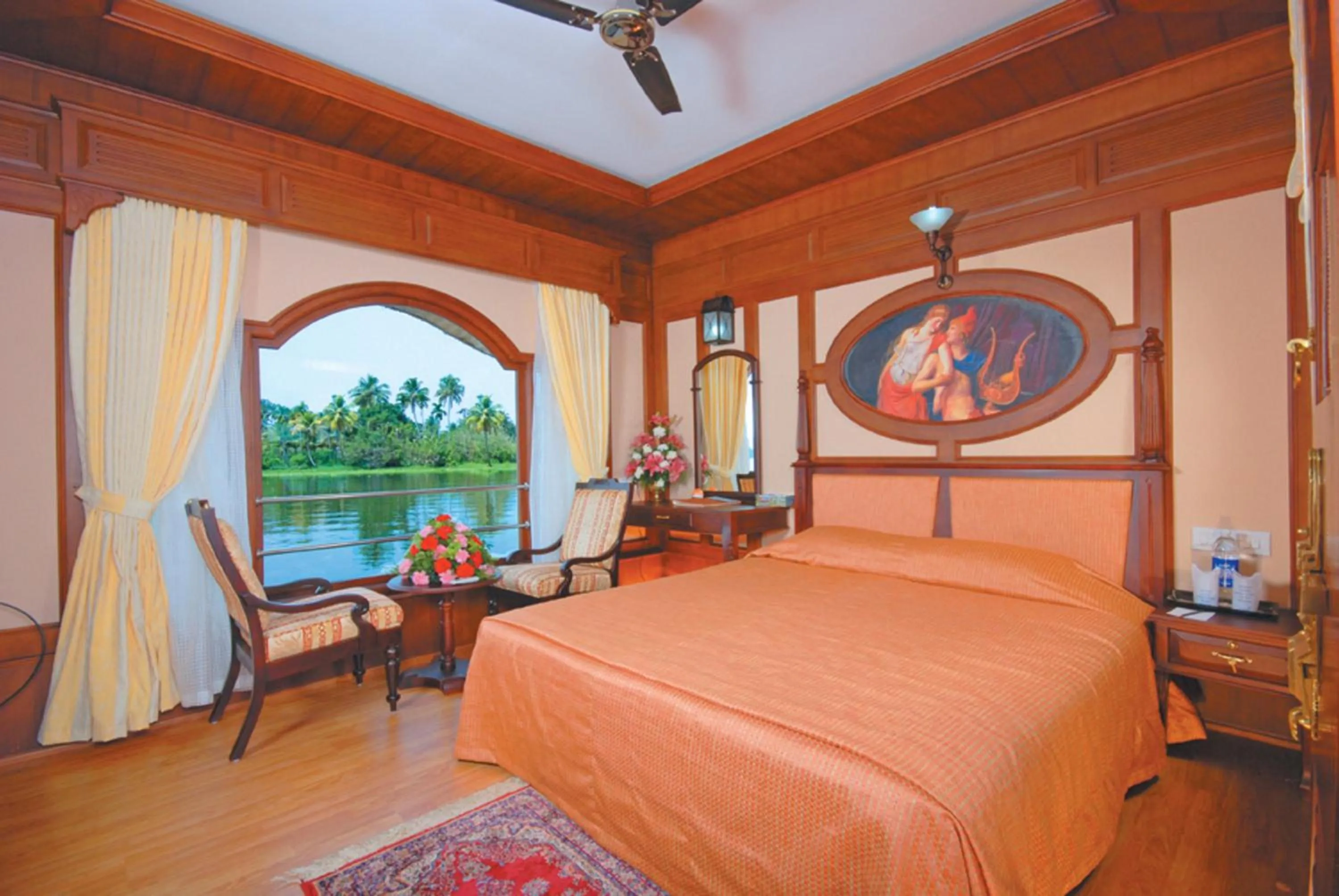 Bed in Sterling Houseboats Lake Palace, Alleppey