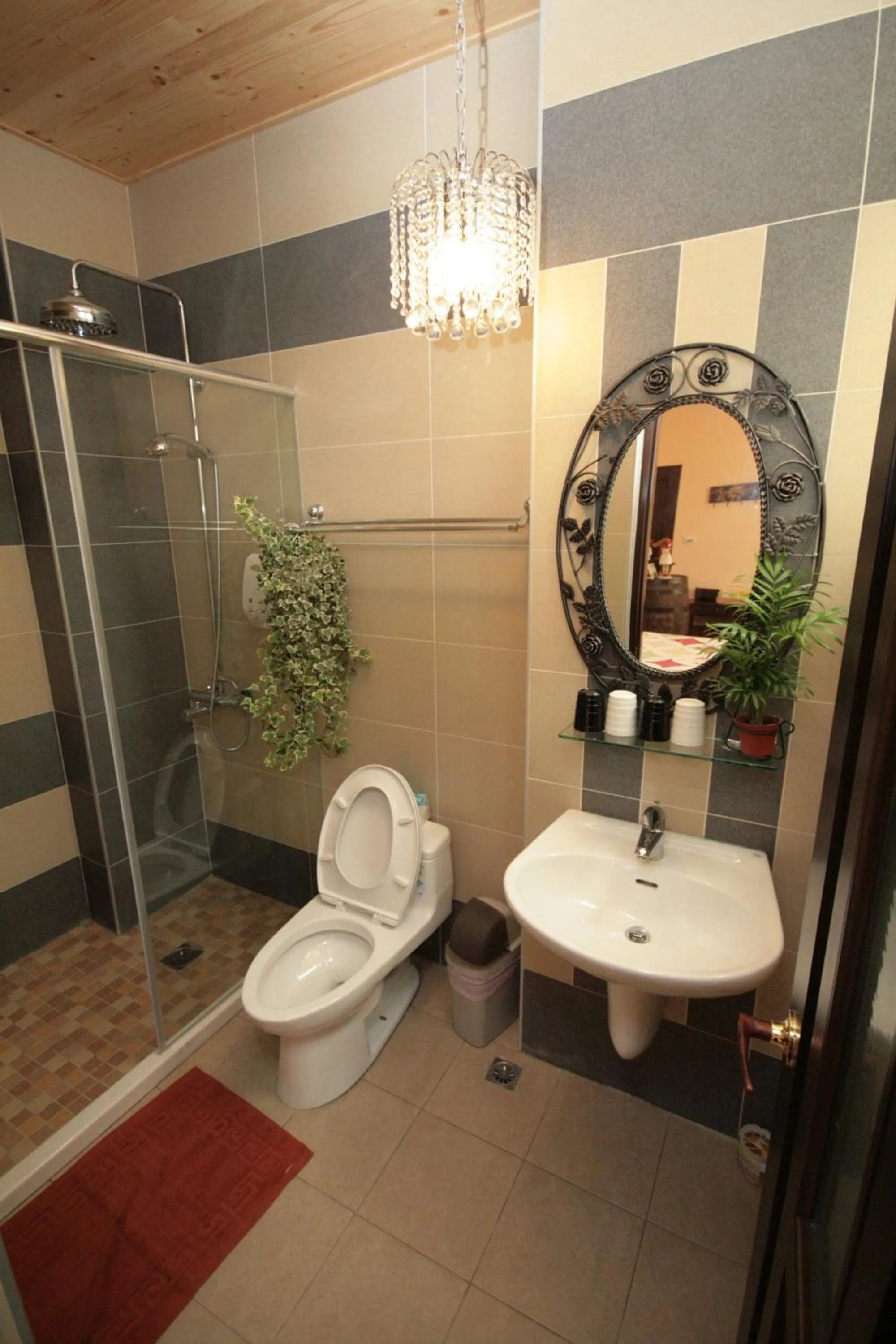 Shower in Hualien Paris Home B&B