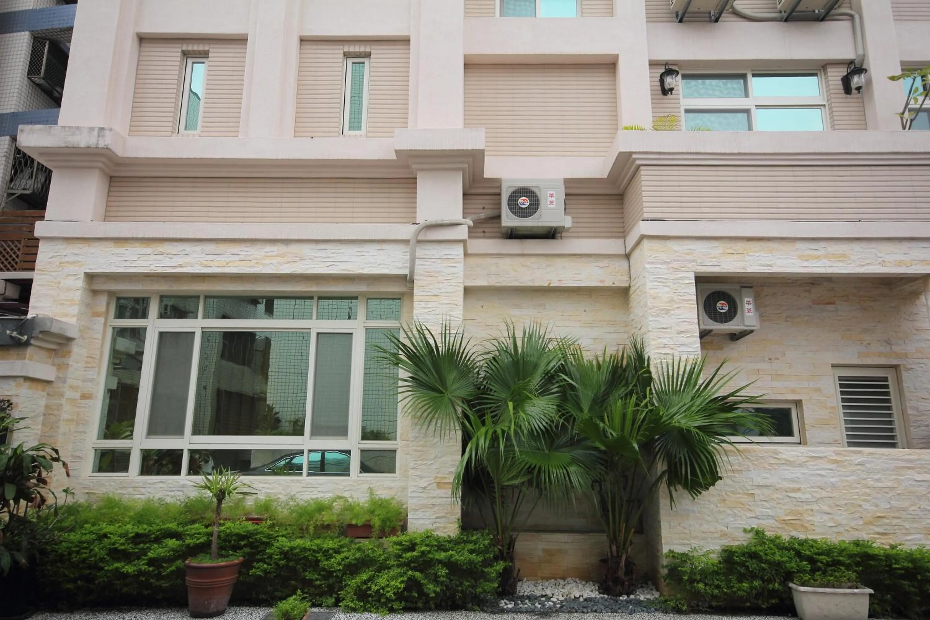 Facade/entrance in Hualien Paris Home B&B