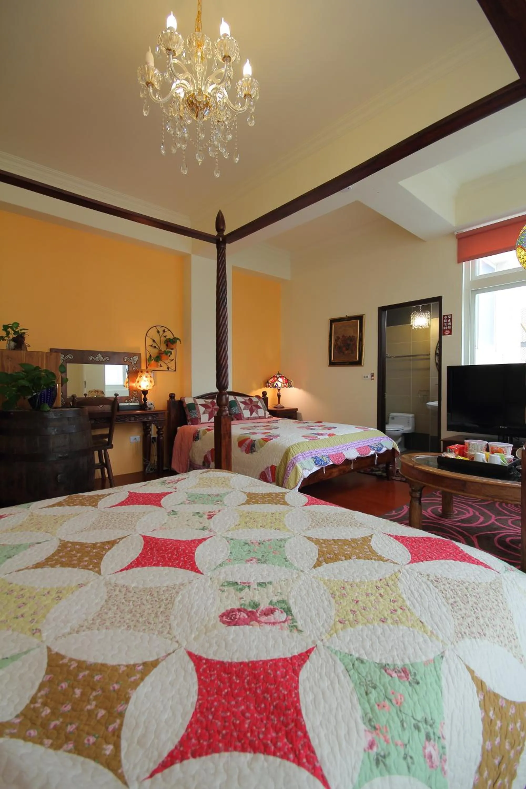 Photo of the whole room in Hualien Paris Home B&B