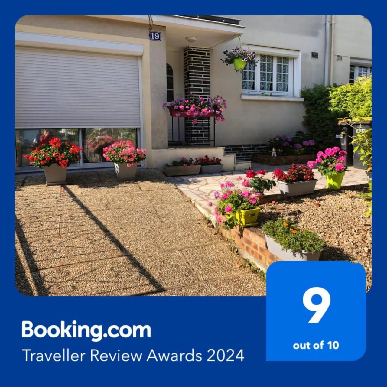 Certificate/Award in « Chez Annie »