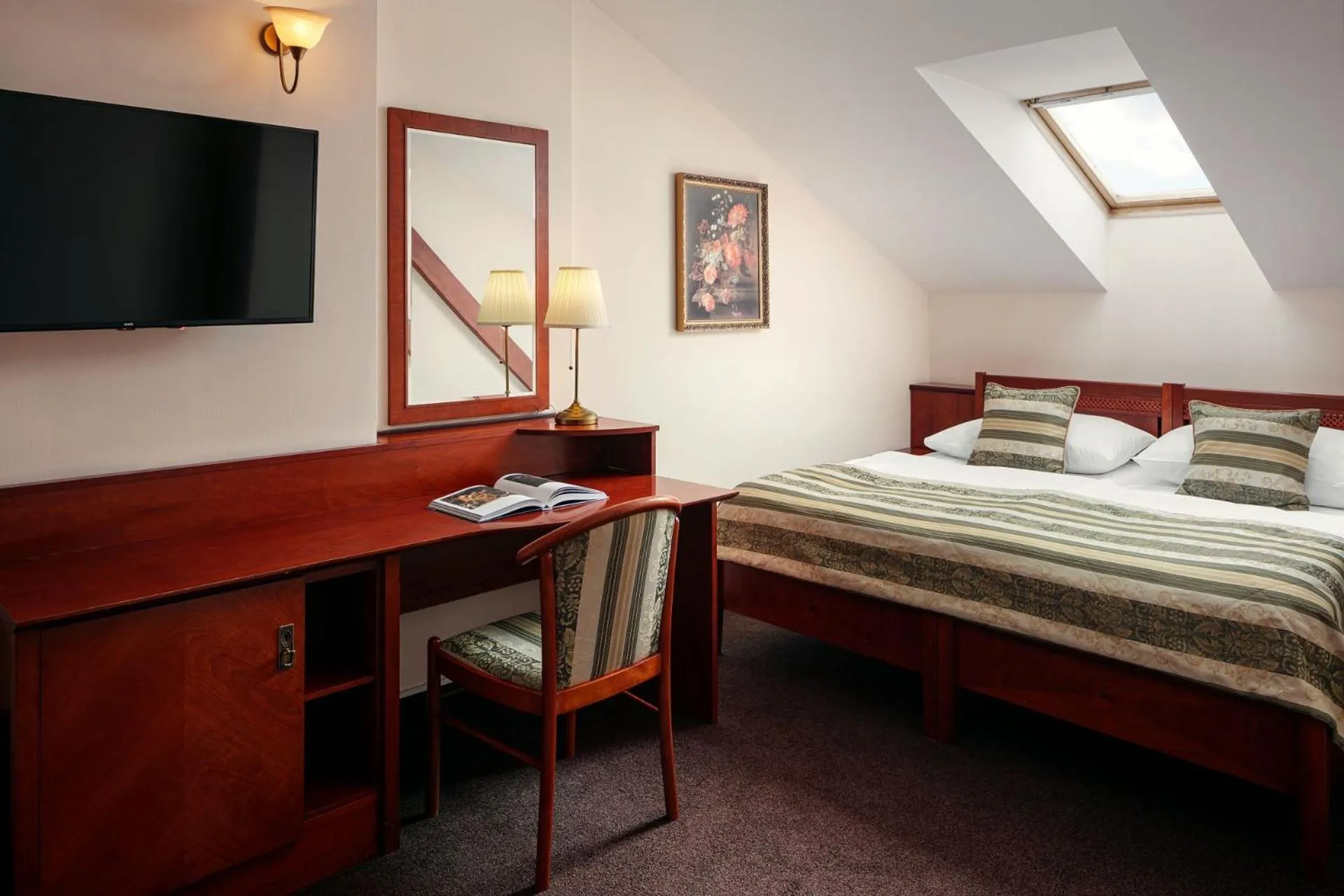 Bedroom, Bed in Amigo City Centre