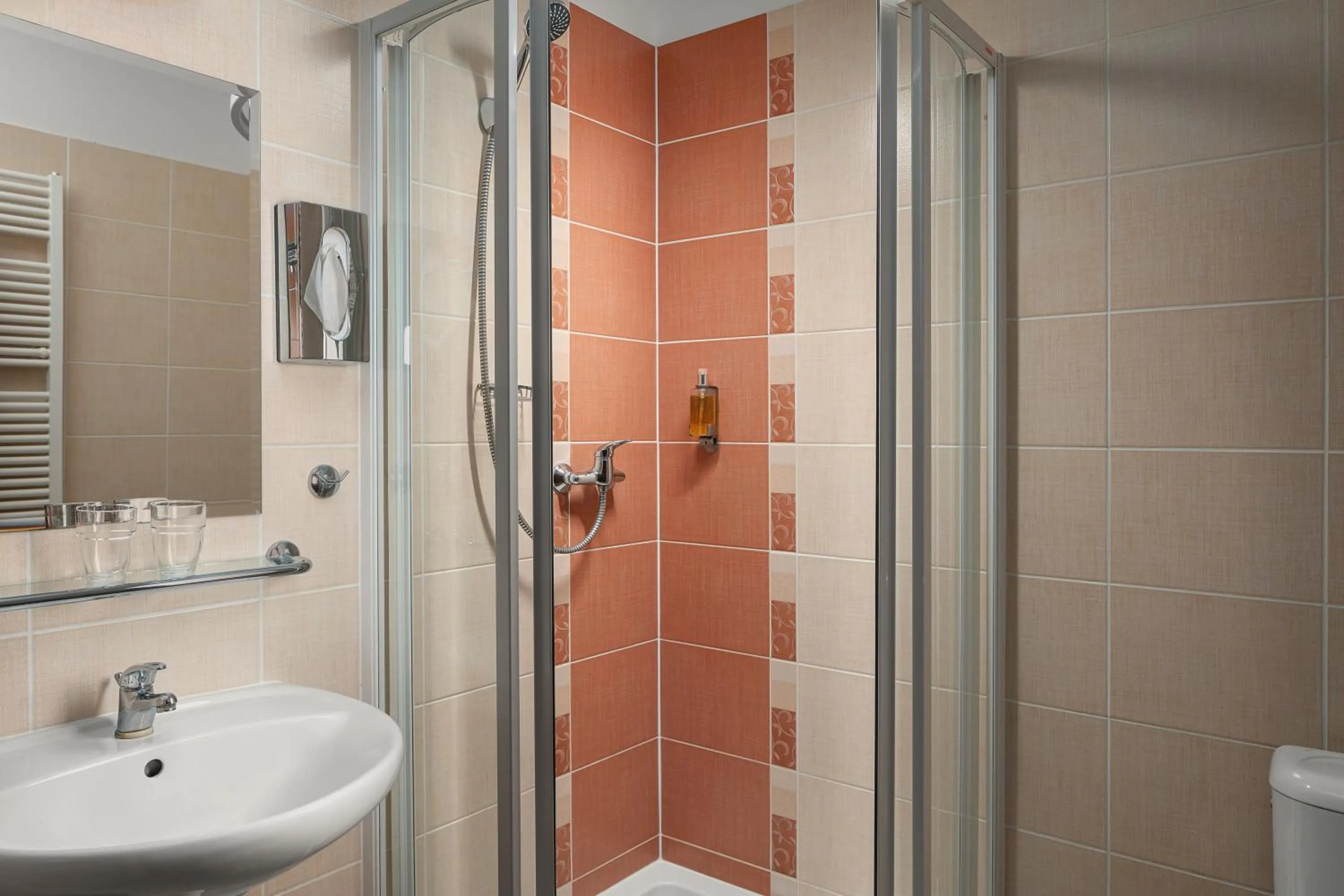 Shower in Amigo City Centre