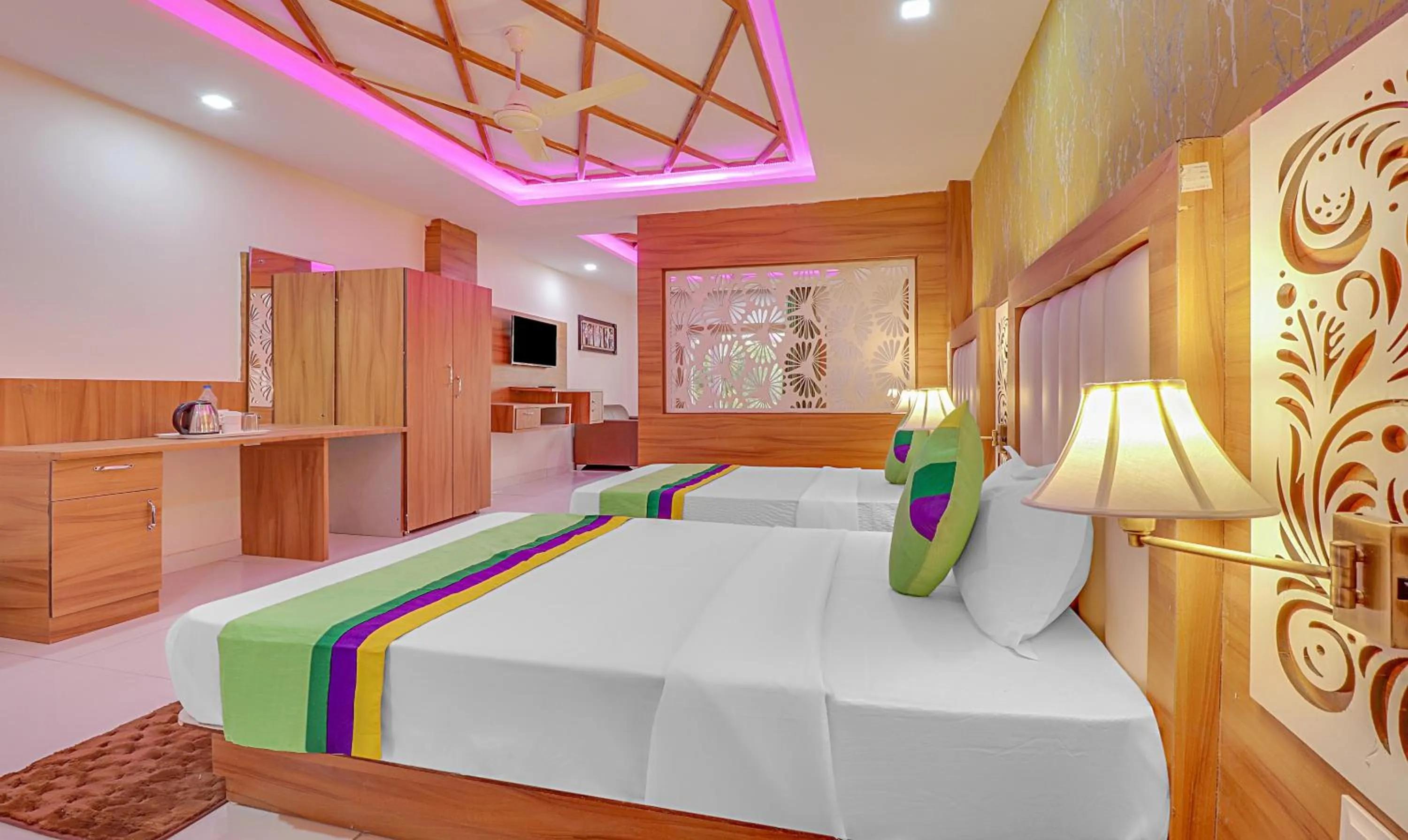 Bedroom, Bed in Treebo Tropical Roots, Bhupatwala Haridwar