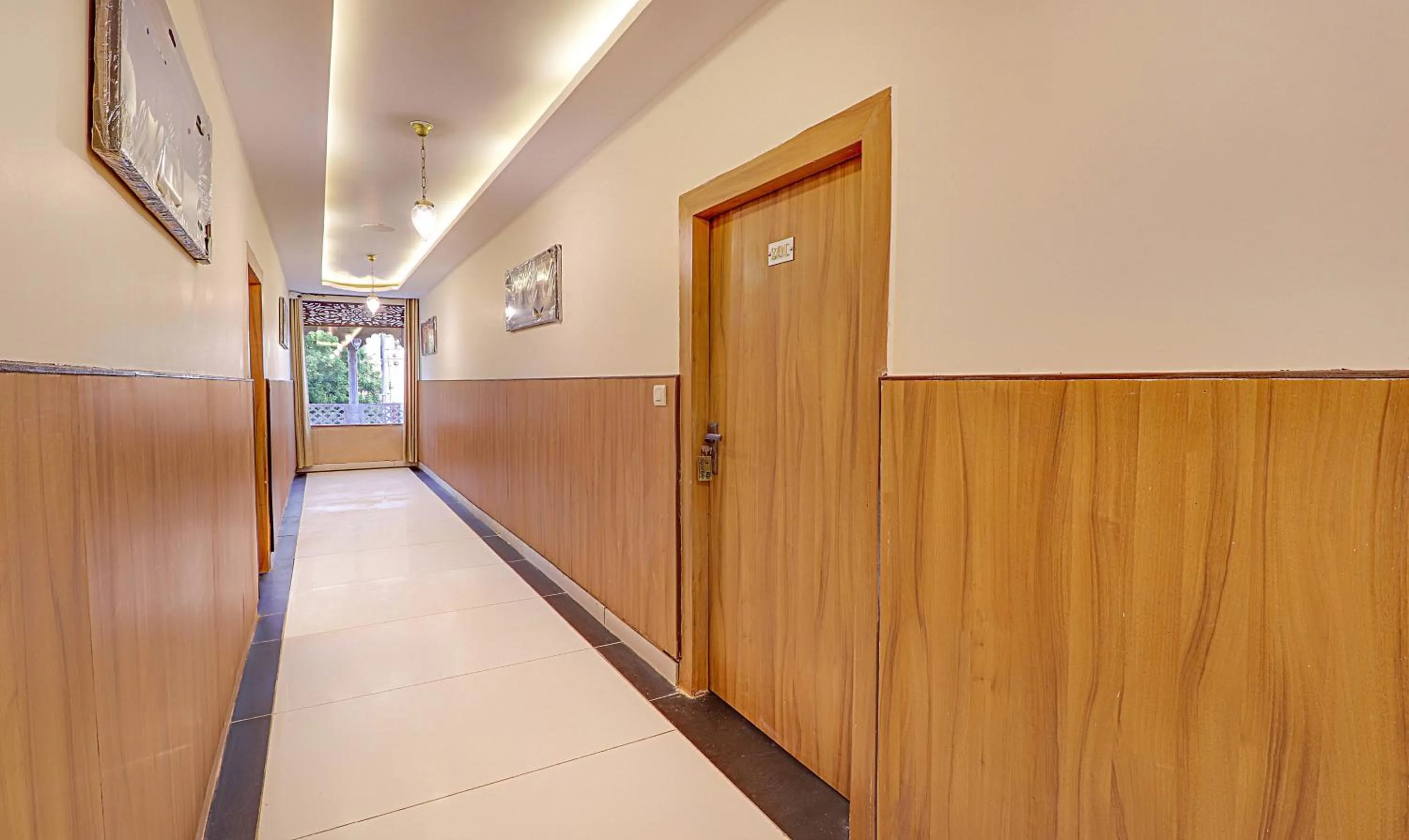 Lobby or reception in Treebo Tropical Roots, Bhupatwala Haridwar