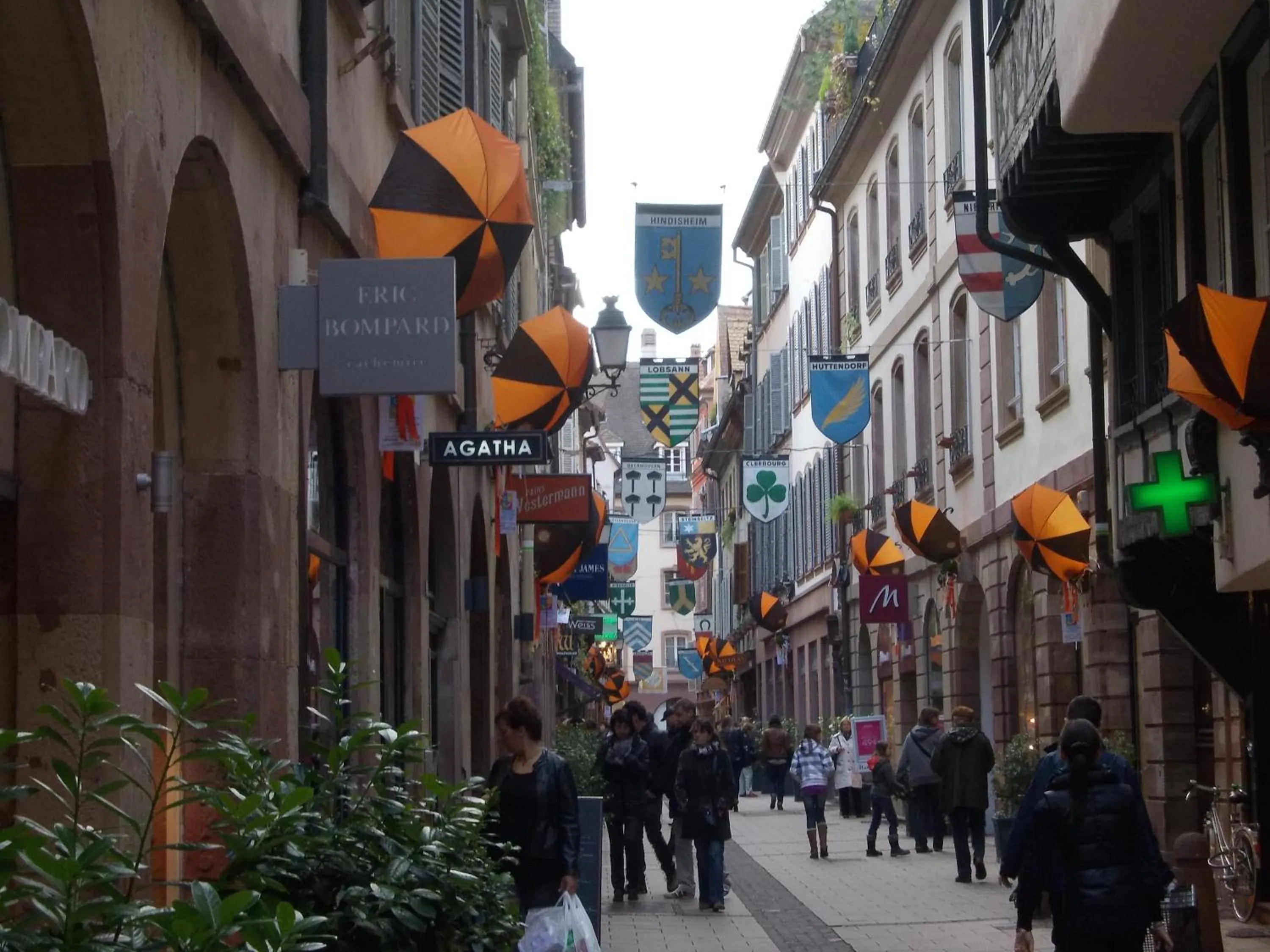 Street view in Appartements Orfèvres Cathédrale