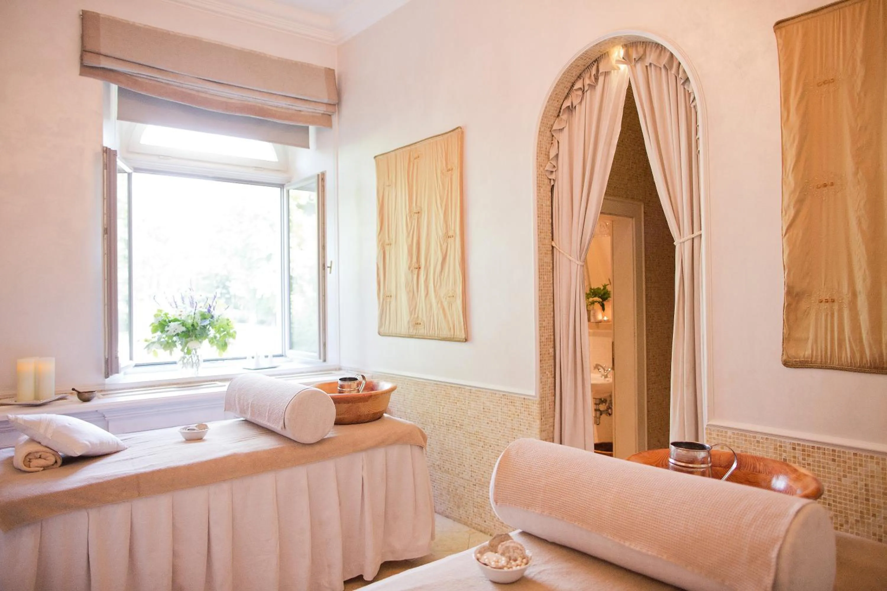 Spa and wellness centre/facilities, Bed in Chateau Mcely