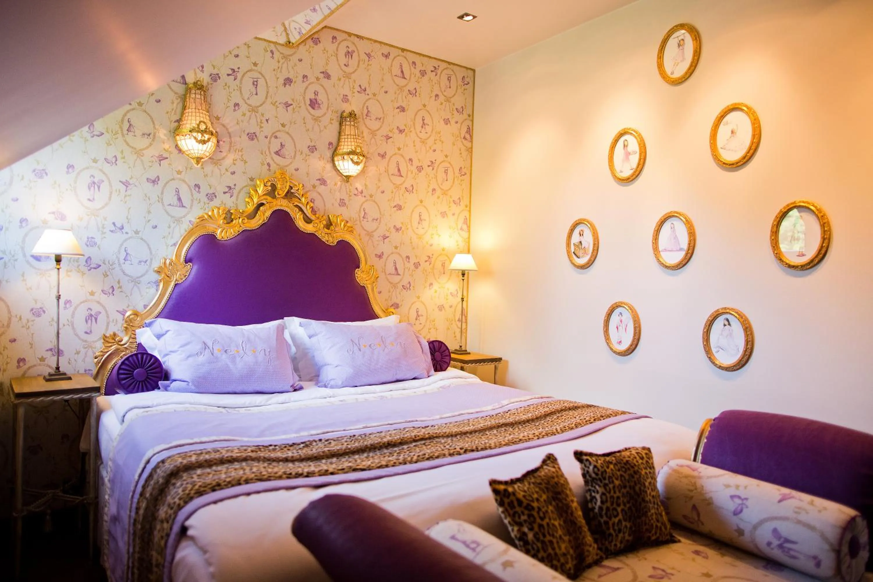 Bedroom, Bed in Chateau Mcely