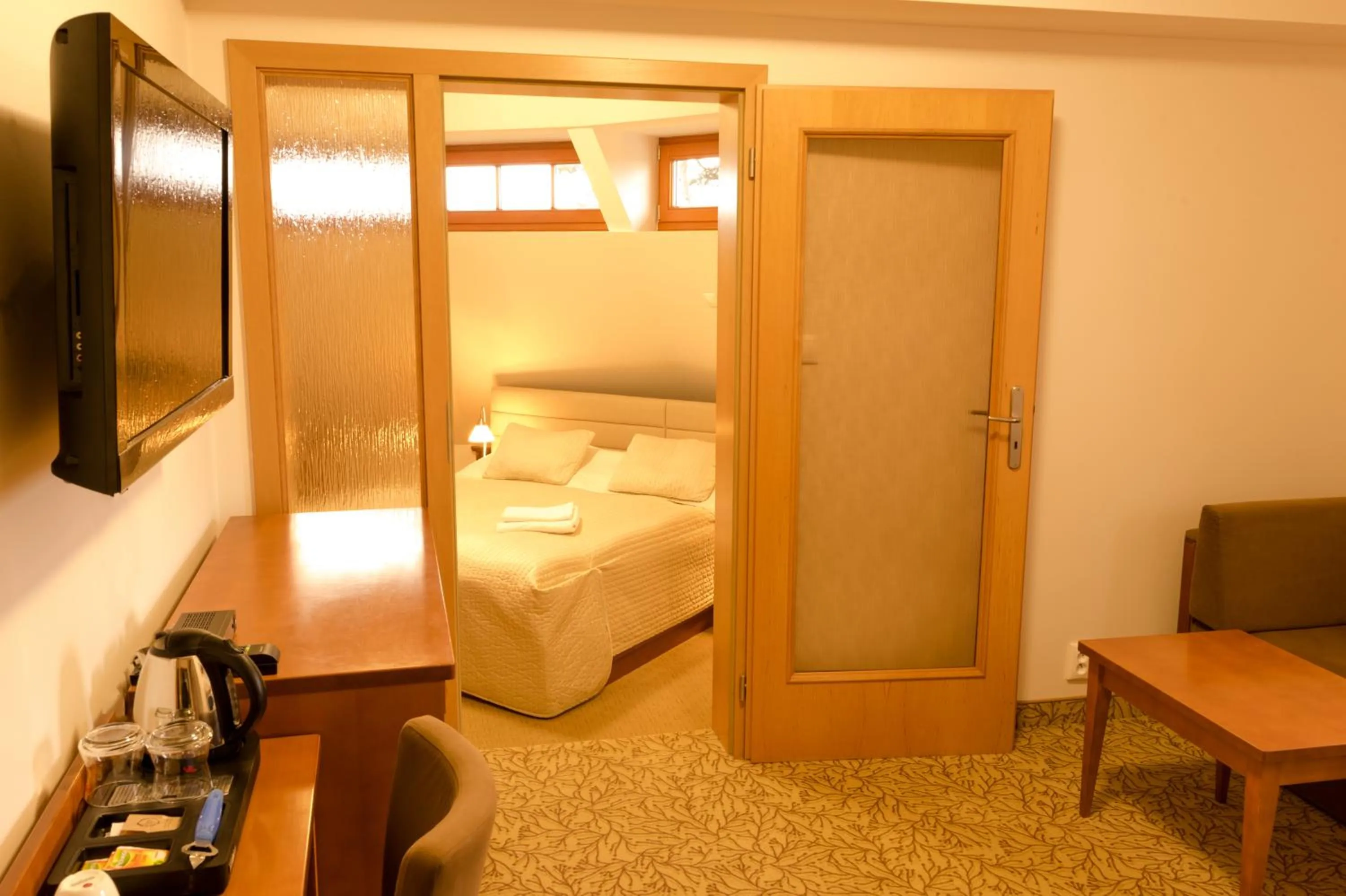 Living room, Bed in Hotel VÍTKOVA HORA