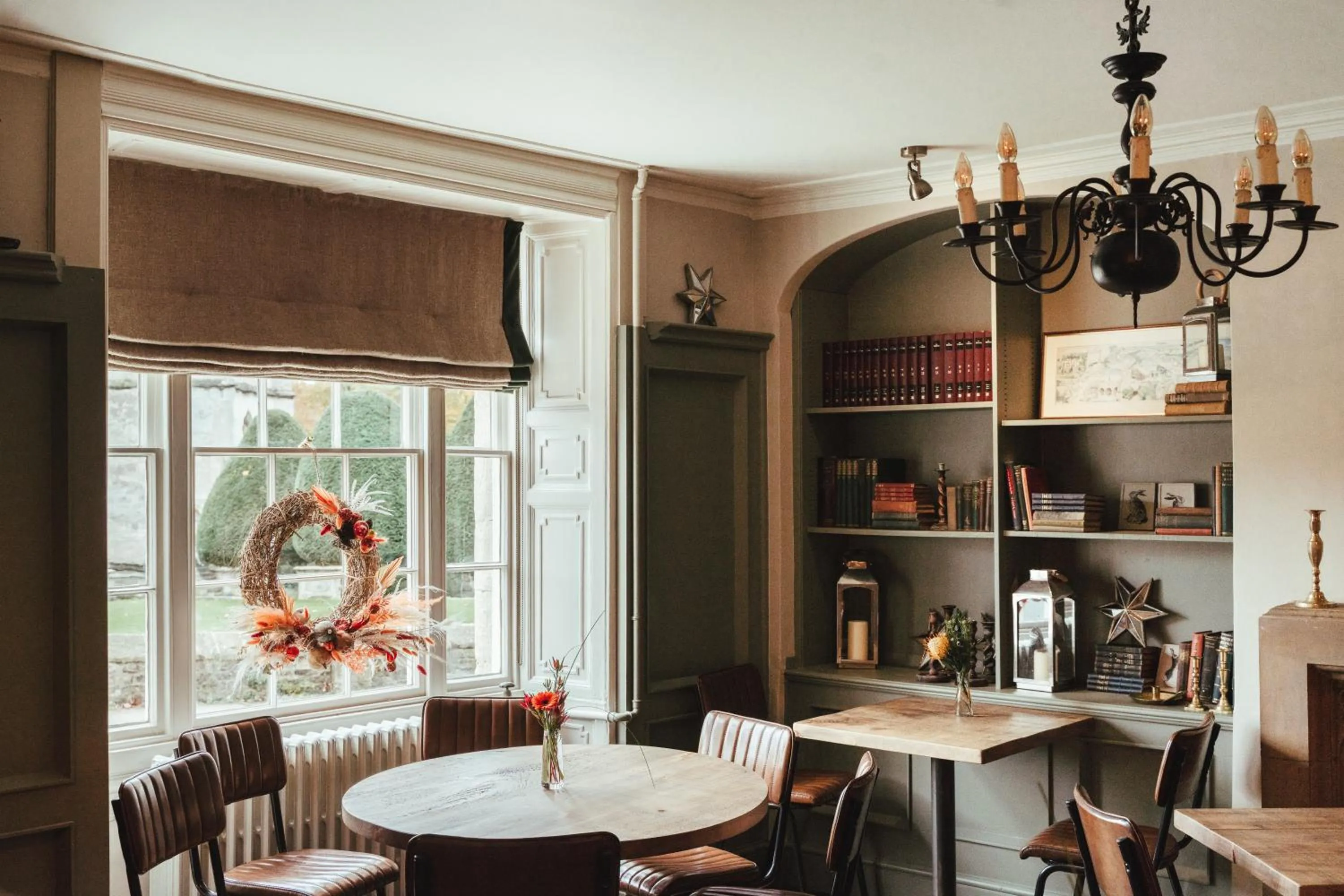 Dining area in The Falcon Inn