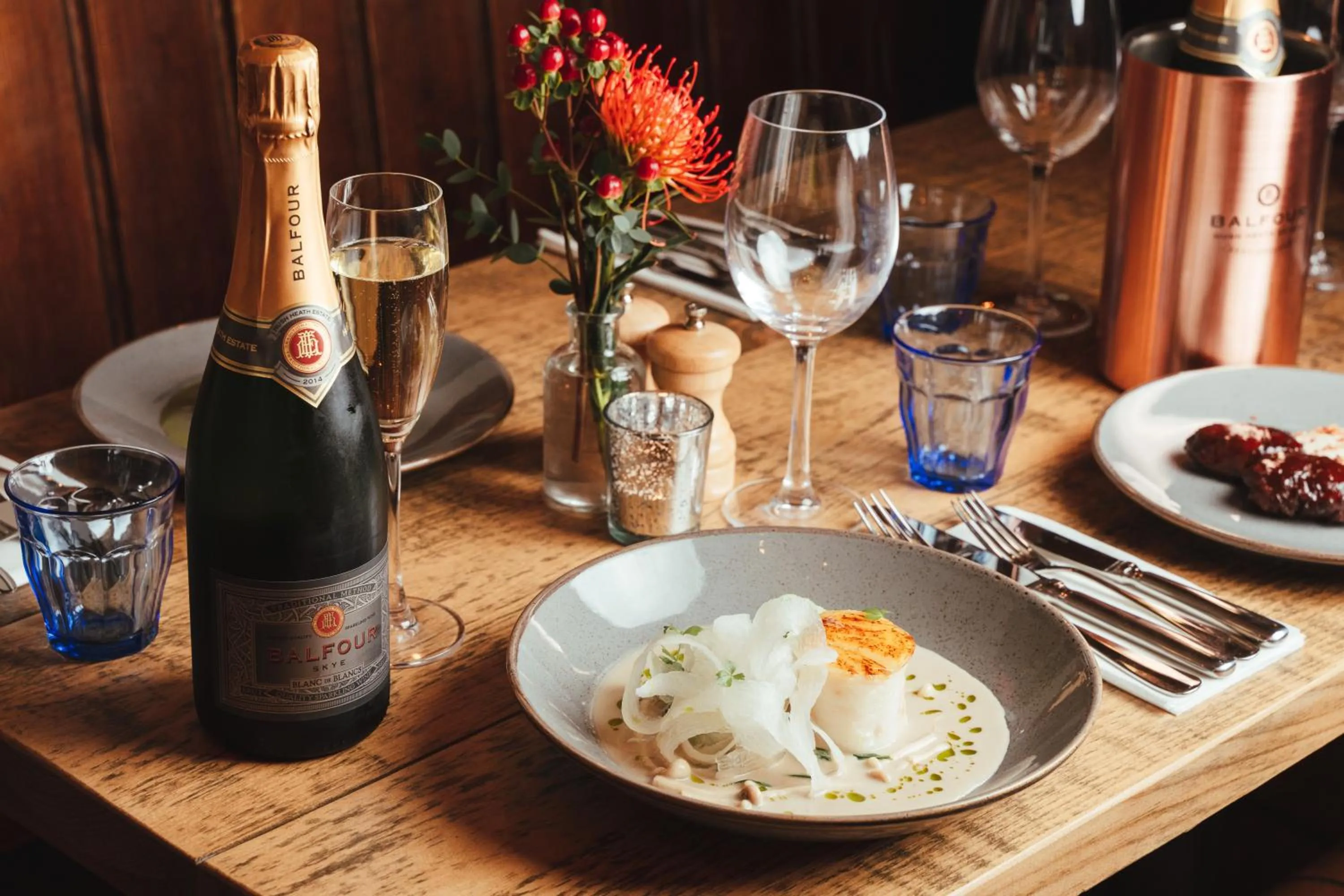 Lunch in The Falcon Inn