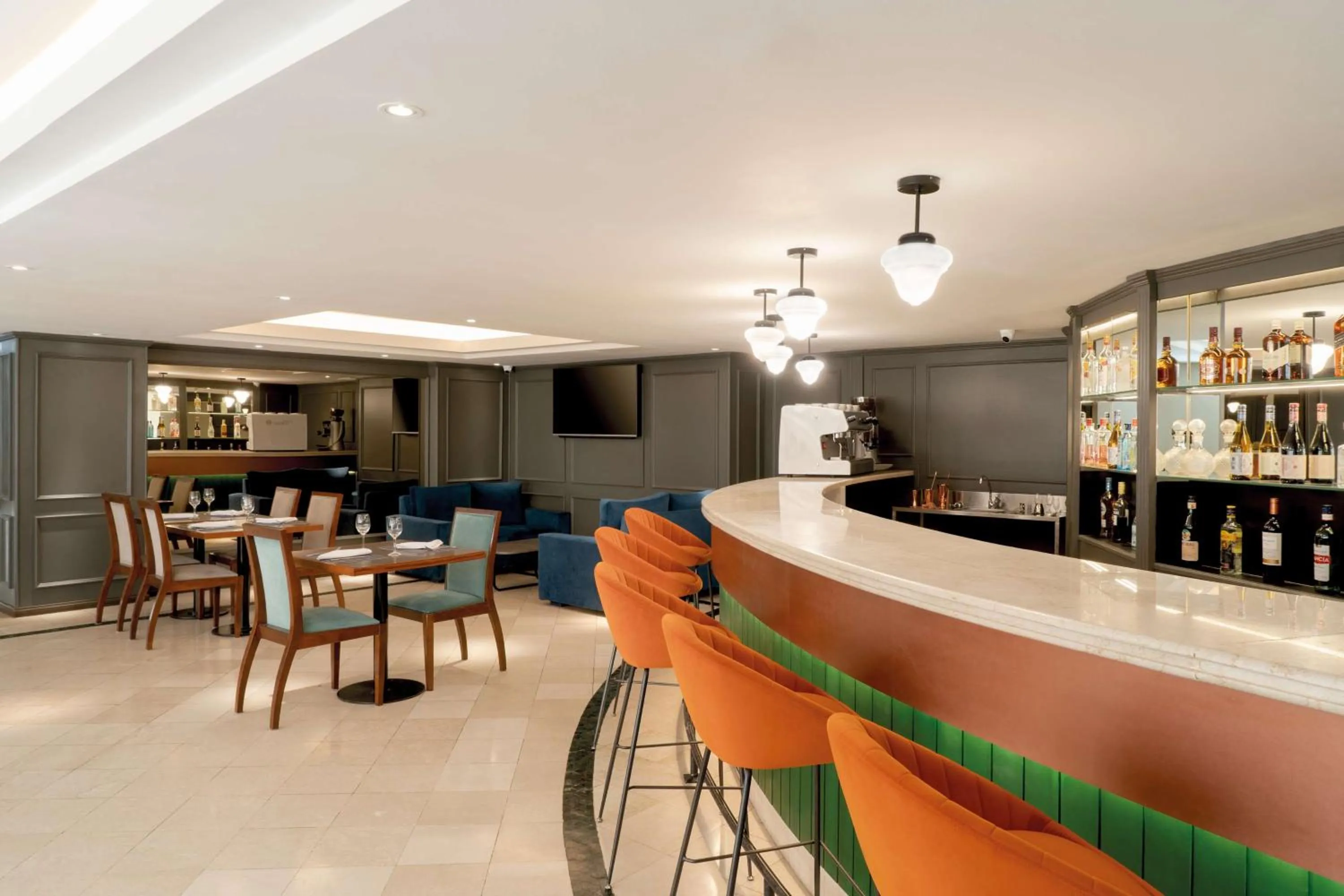 Restaurant/places to eat in NH Santiago del Estero