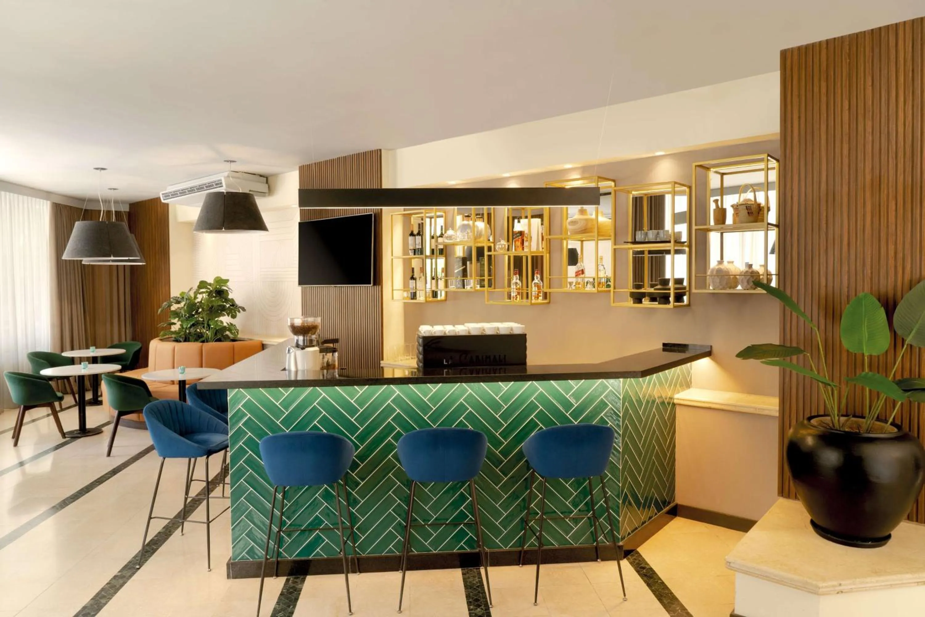 Lounge or bar in NH Santiago del Estero