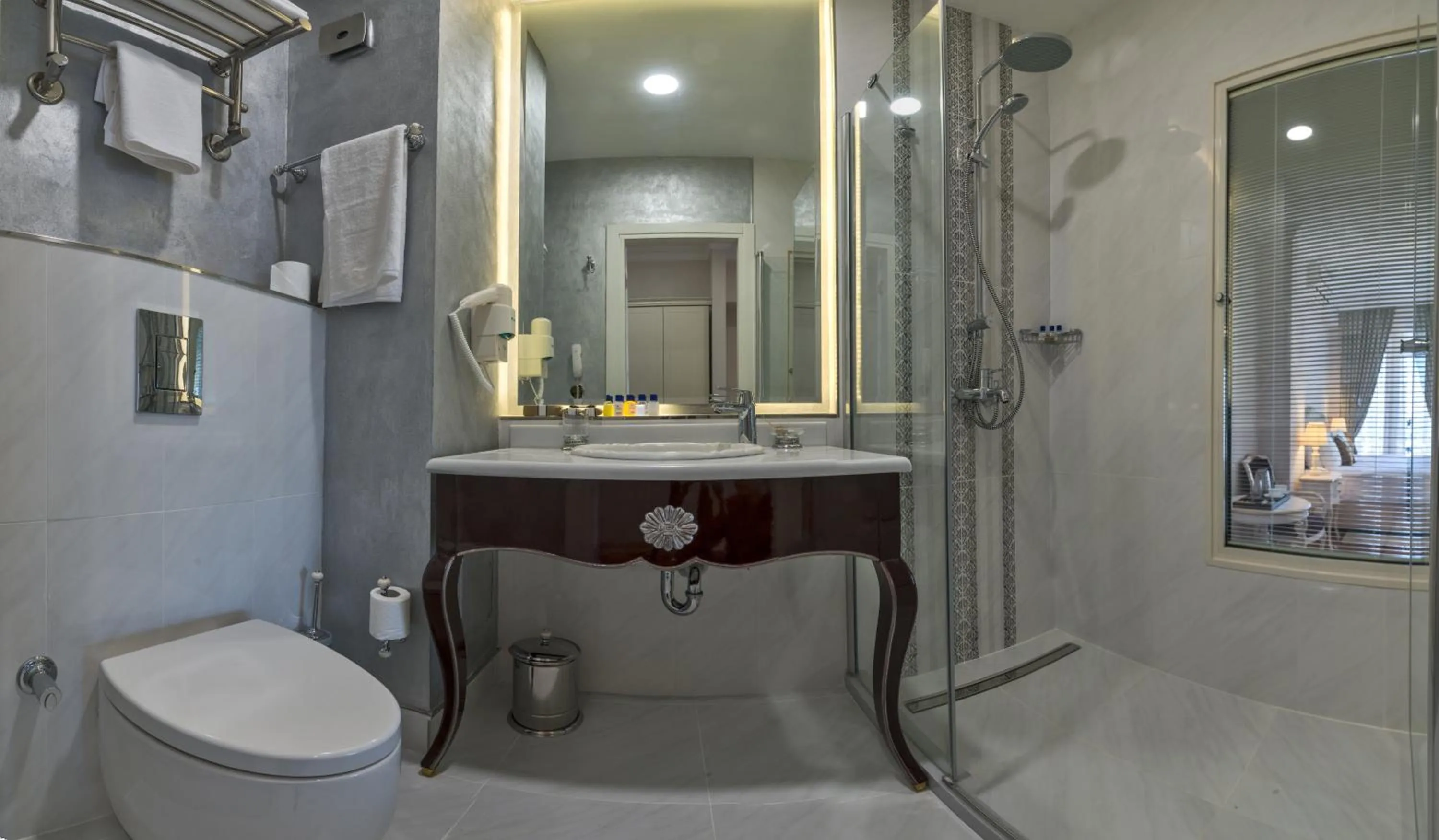 Bathroom in Suitel Bosphorus Taksim