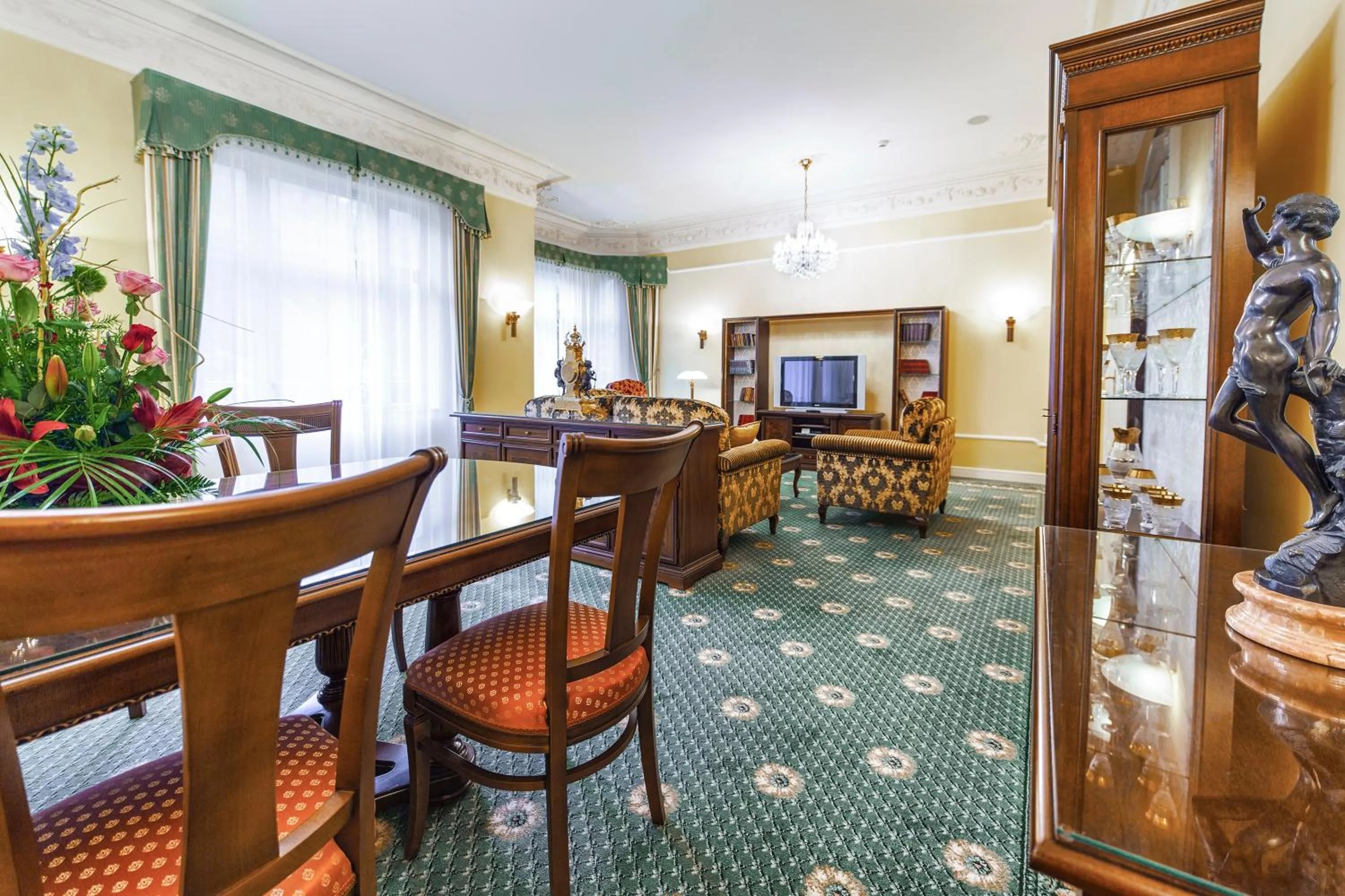 Living room in Carlsbad Plaza Medical Spa & Wellness hotel