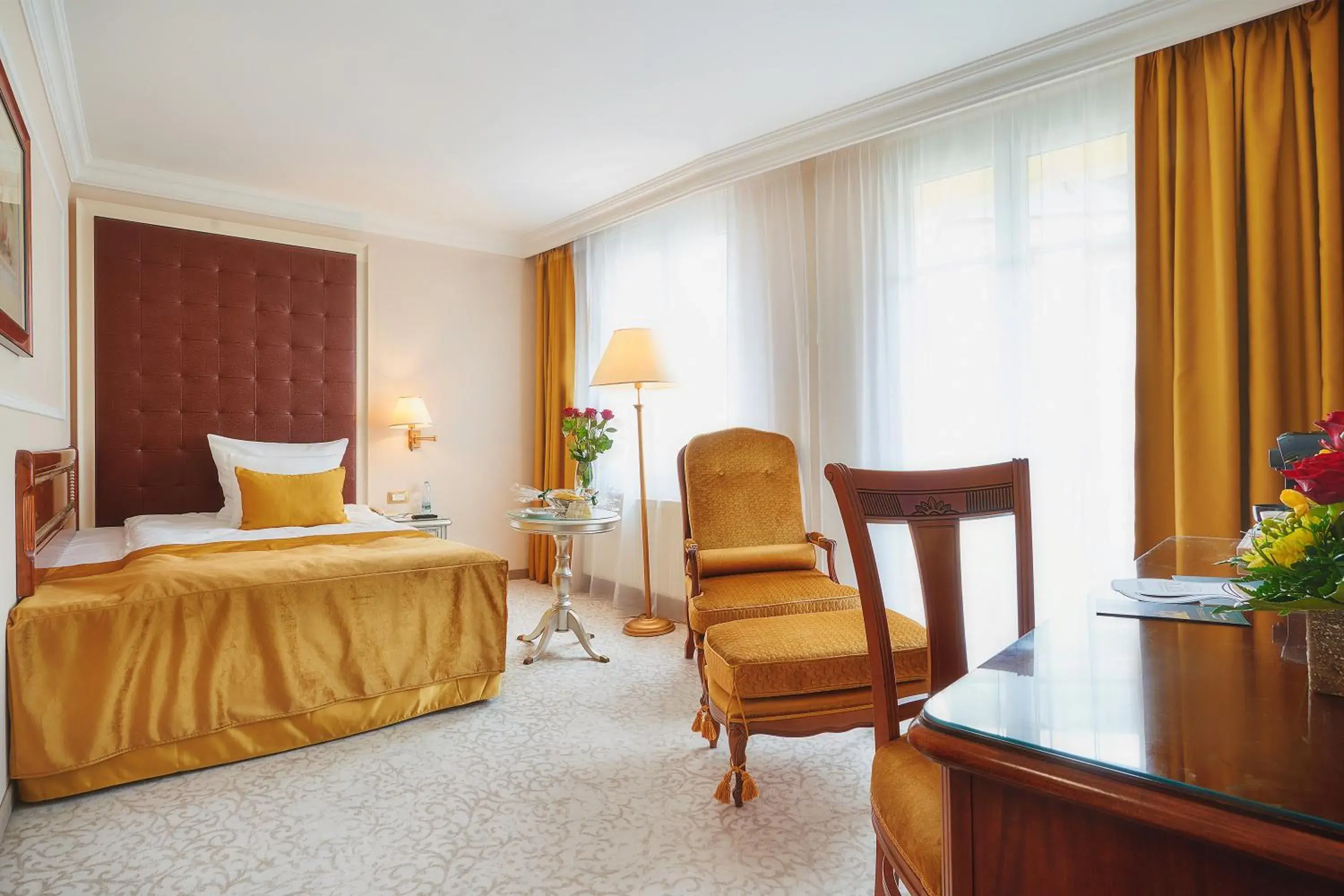 Single Room with Entry to Wellness in Carlsbad Plaza Medical Spa & Wellness hotel Single Room with Entry to Wellness in Carlsbad Plaza Medical Spa & Wellness hotel