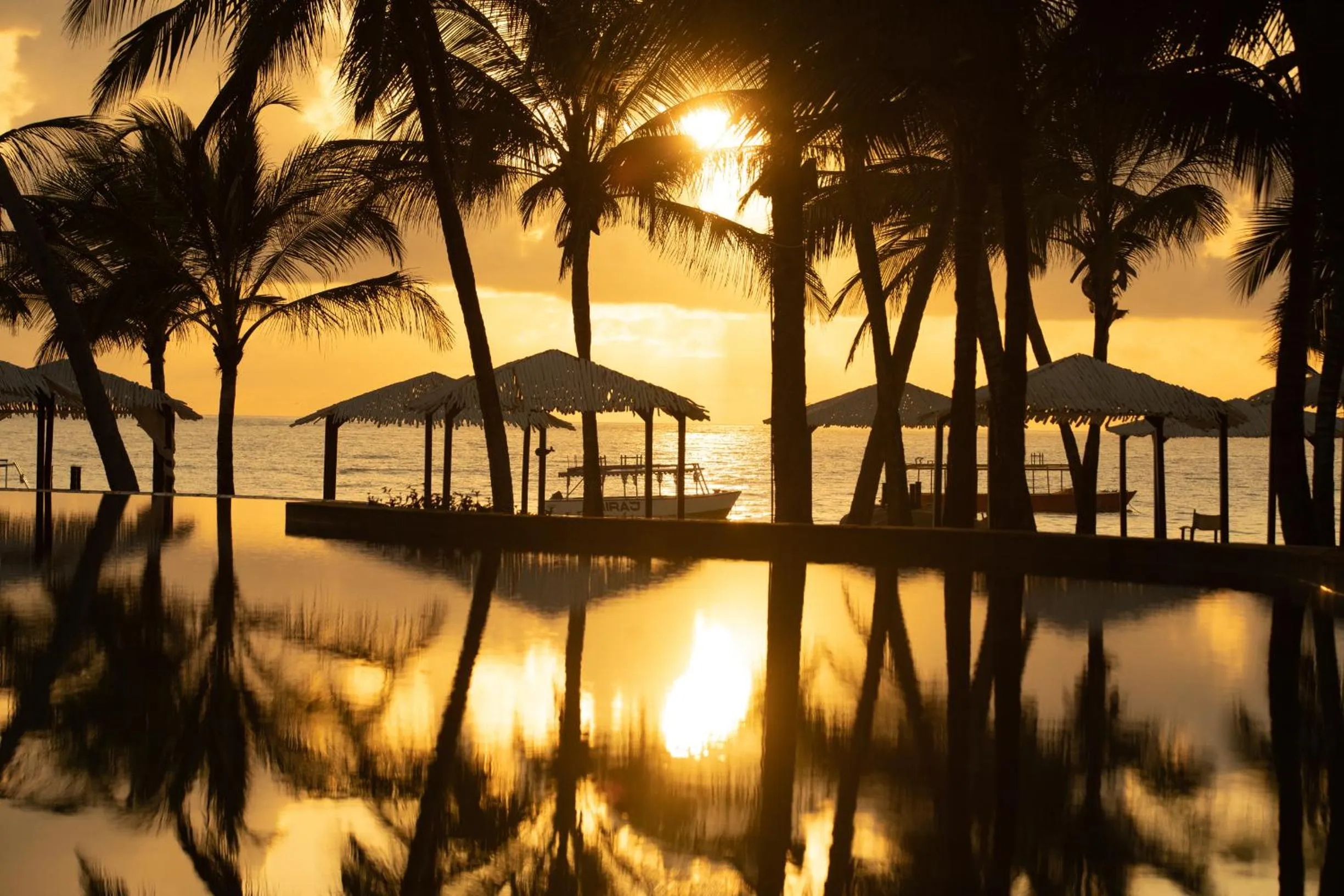 Swimming pool in Billionaire Resort & Retreat Malindi