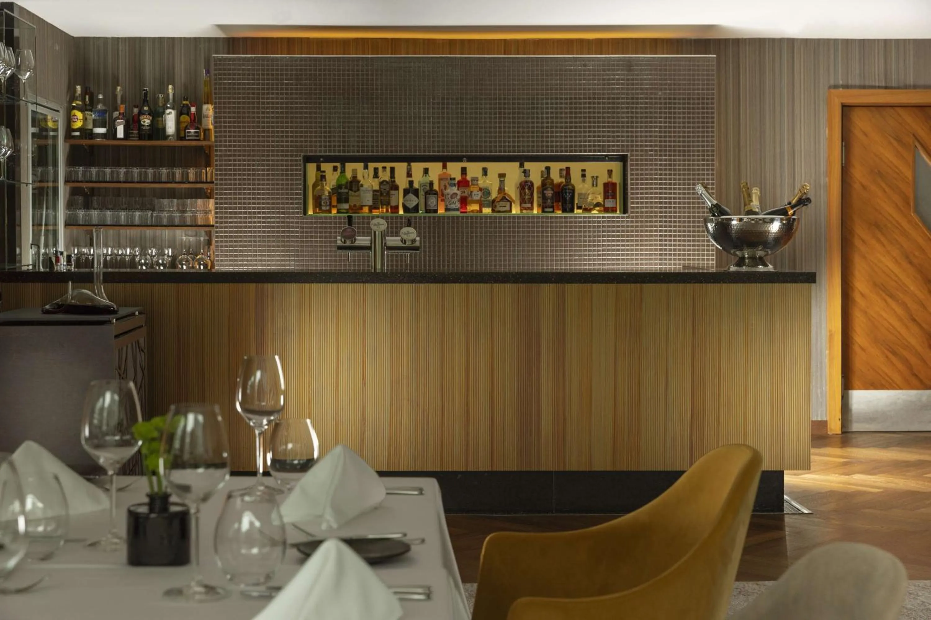 Restaurant/places to eat in Hilton Prague Hotel