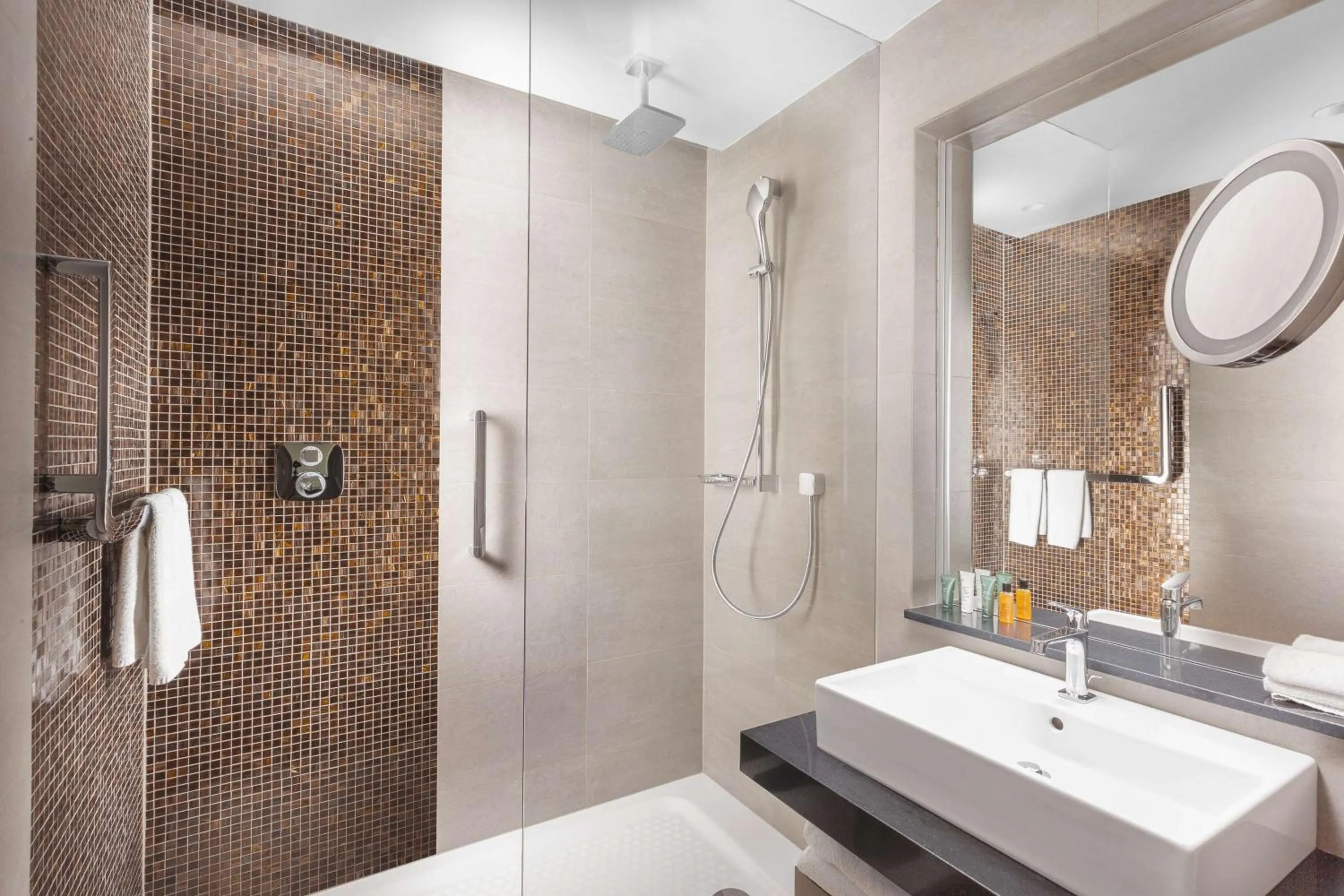 Photo of the whole room in Hilton Prague Hotel