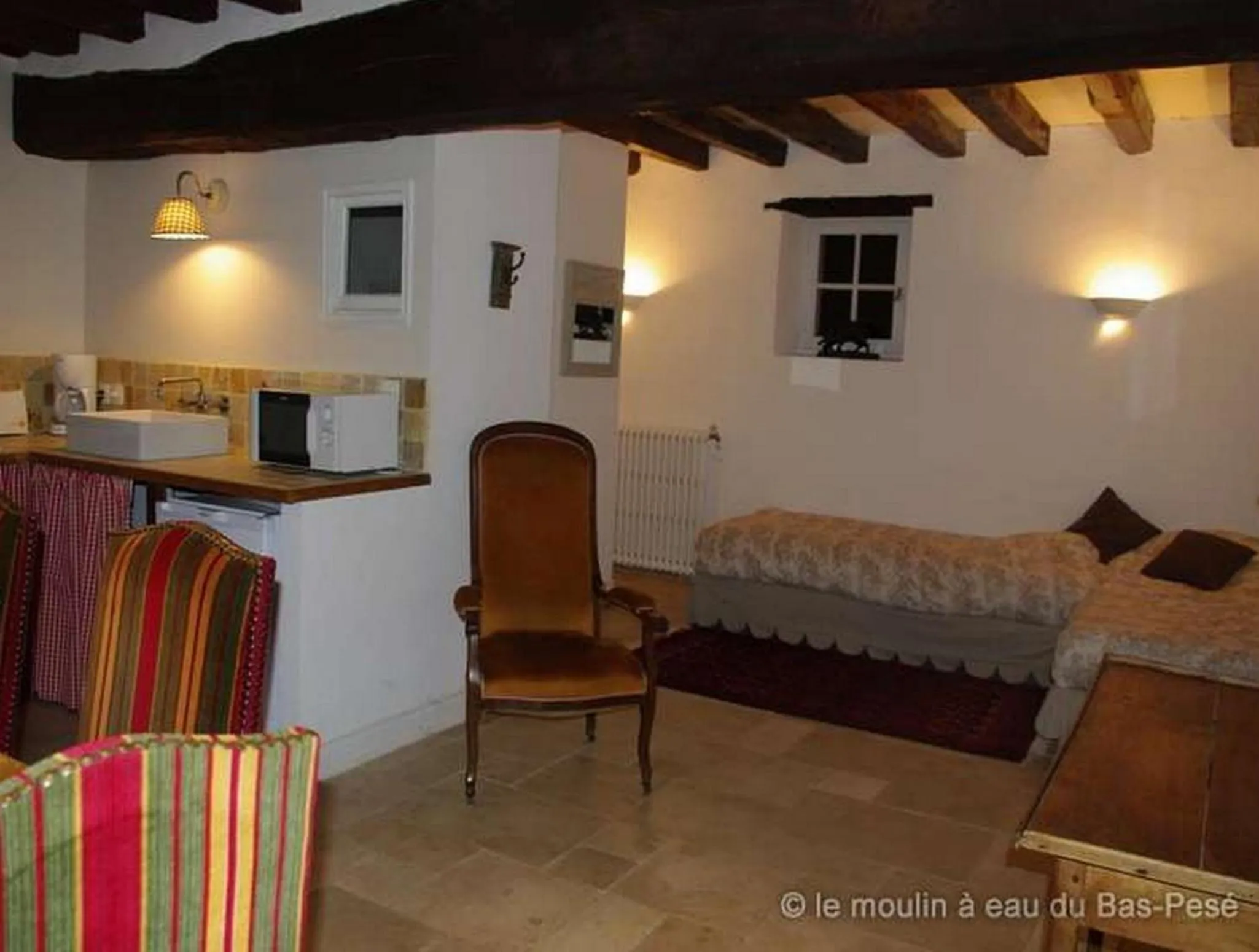 Dining area, Bed in Maison d'hôtes Moulin du Bas Pesé