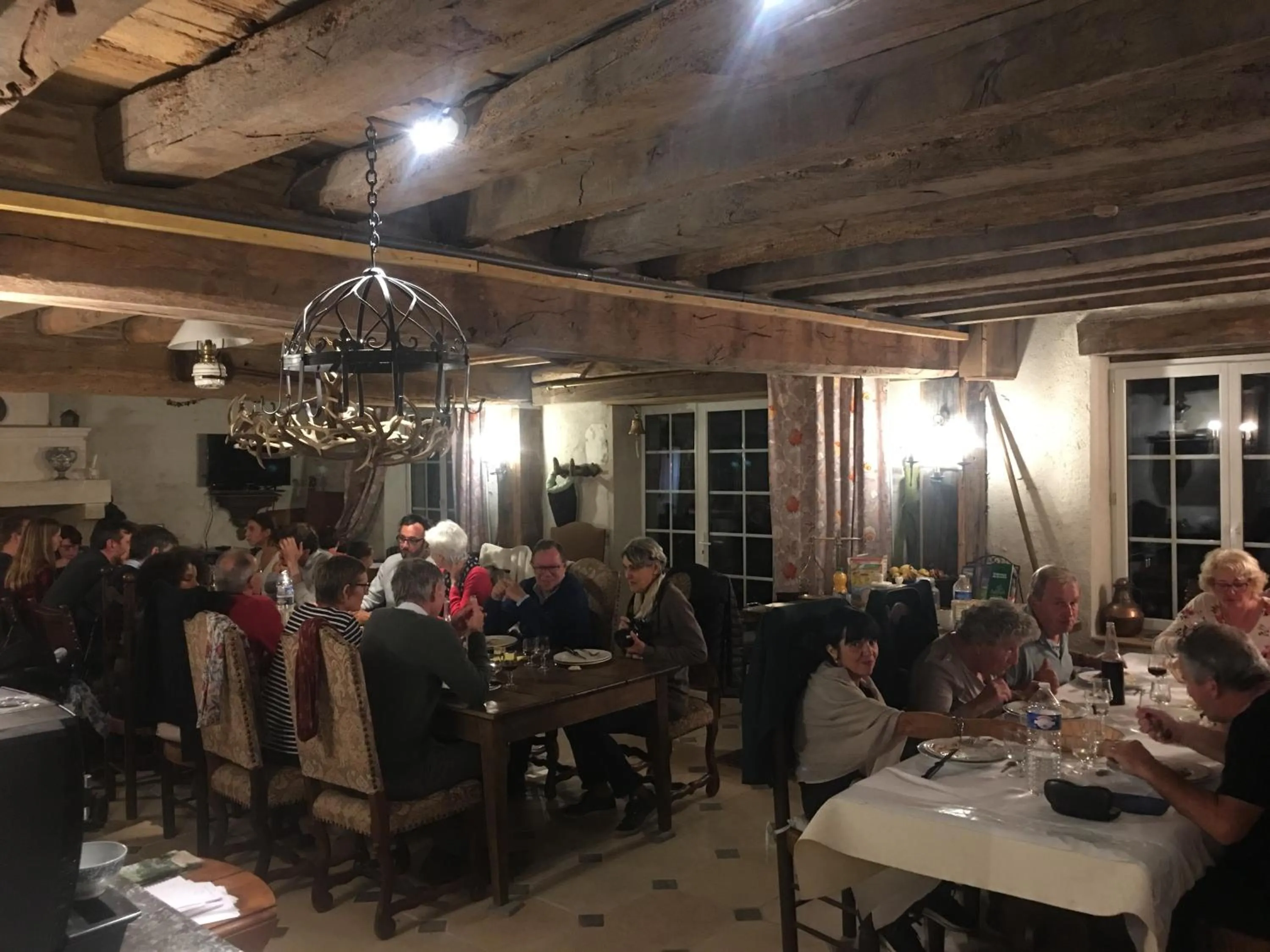 Restaurant/places to eat in Maison d'hôtes Moulin du Bas Pesé