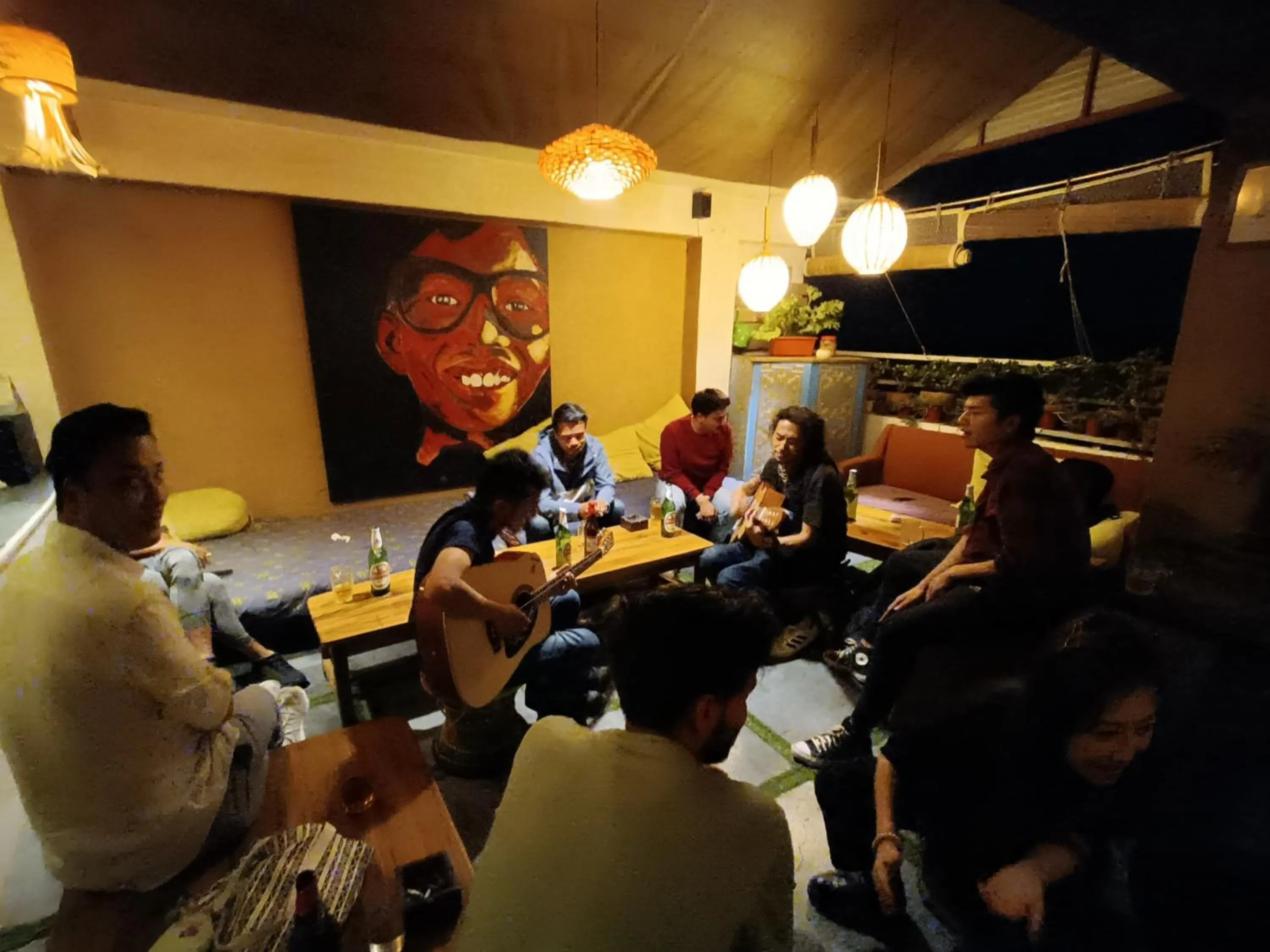 Restaurant/places to eat in Mellow Fellow Hostel