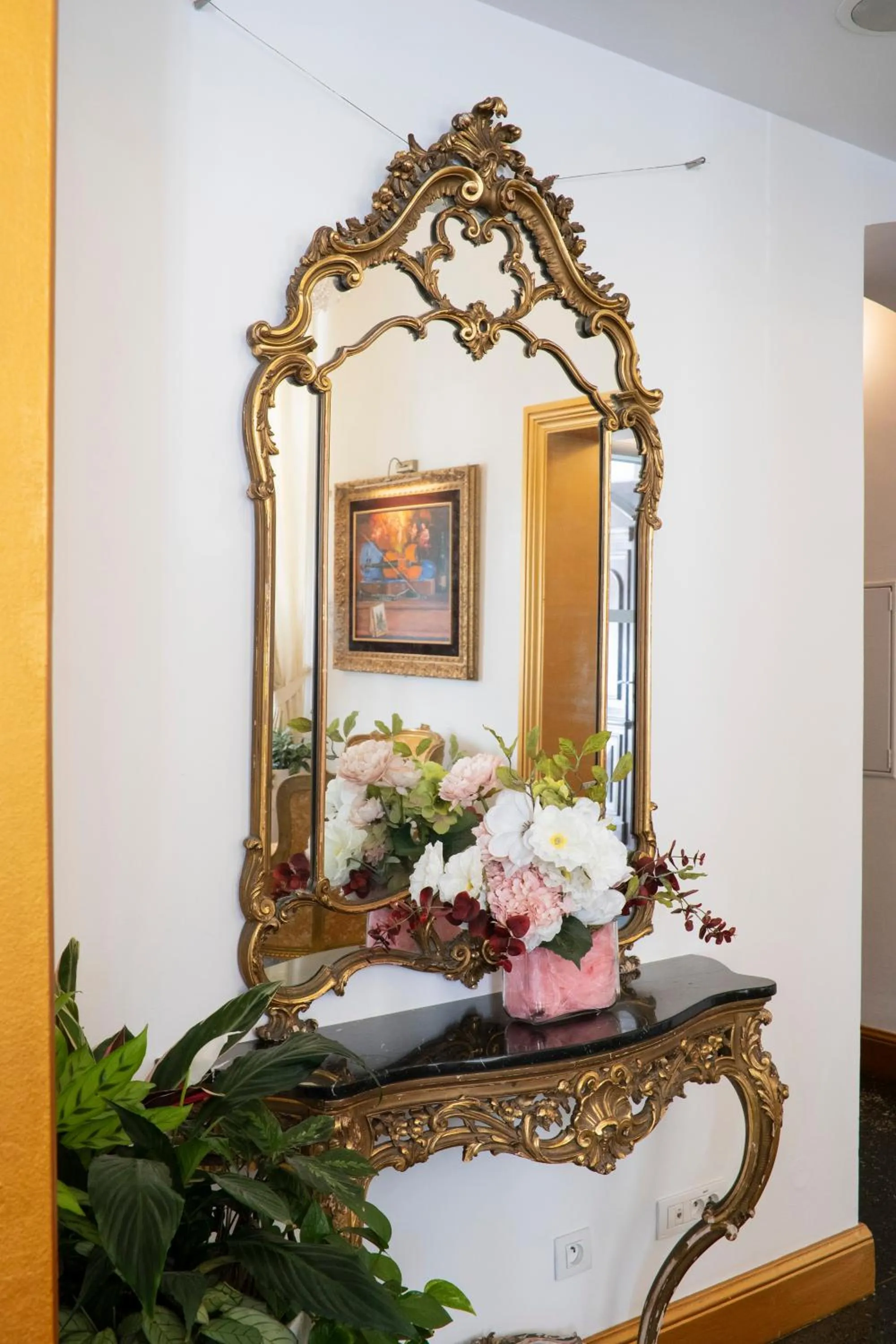 Decorative detail in Hotel Assenzio Prague