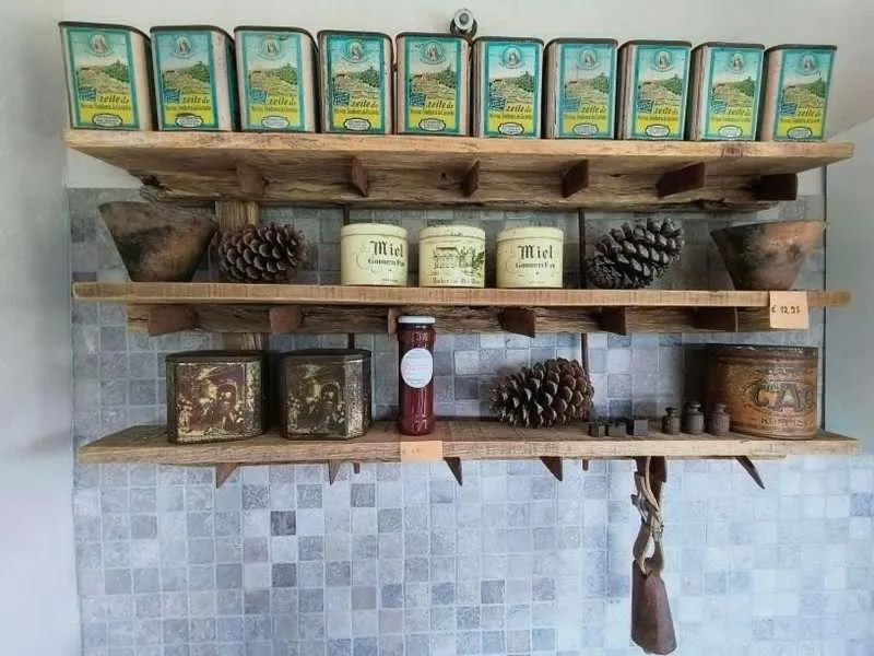 Kitchen or kitchenette in Alegria rustica