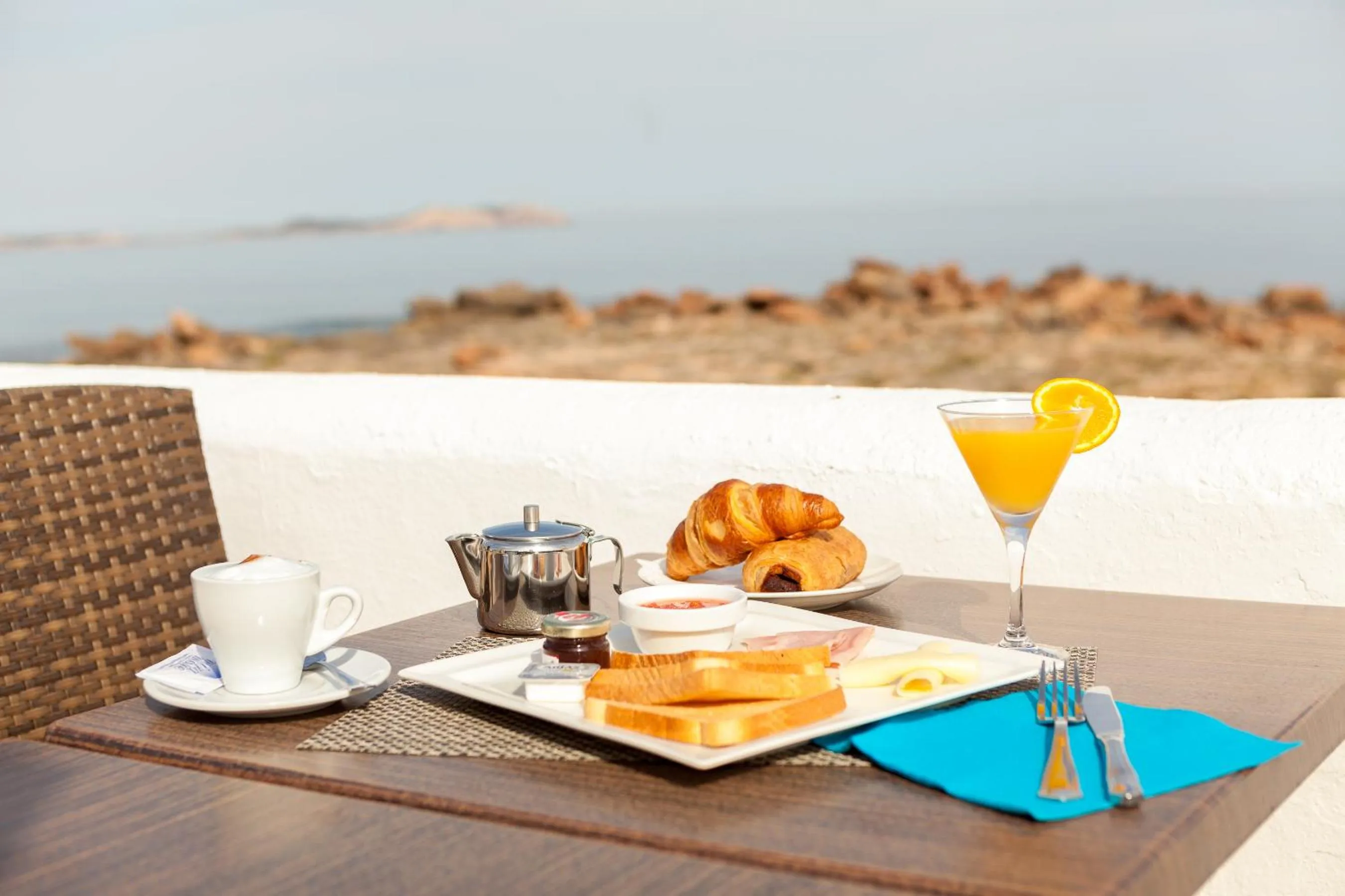 Continental breakfast in Marina Palace by Intercorp Hotel Group