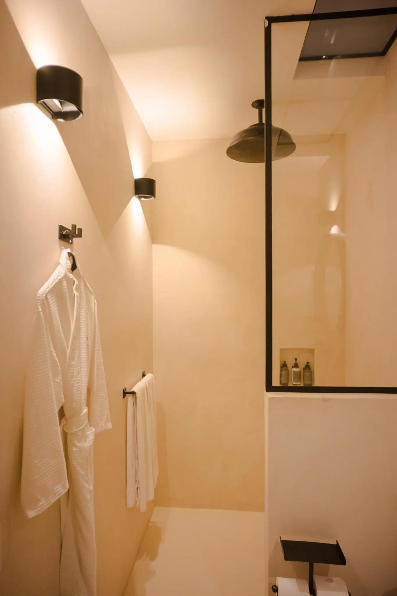 Shower in Hotel Amatte San Miguel de Allende