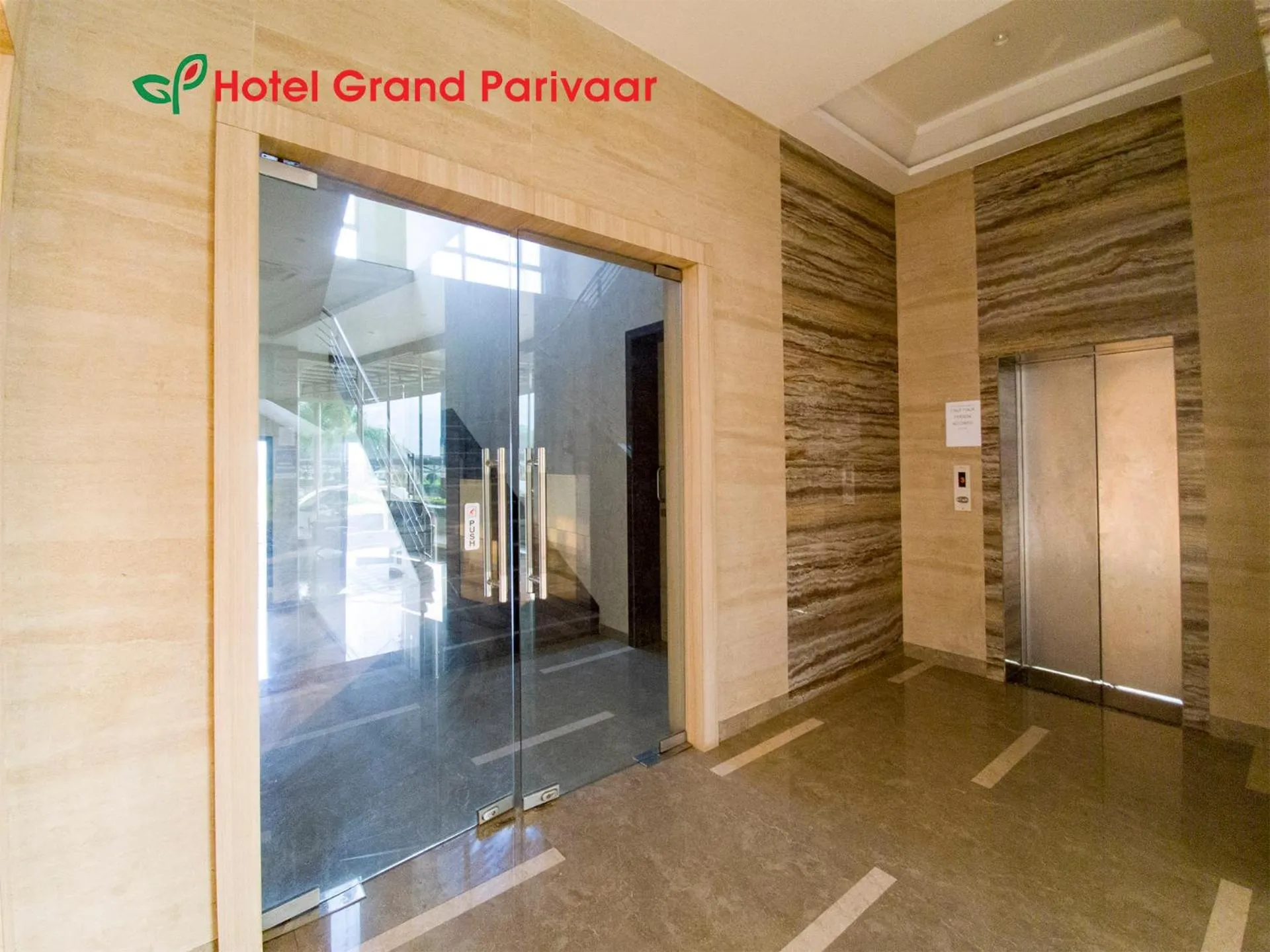 Lobby or reception in Hotel Grand Parivaar