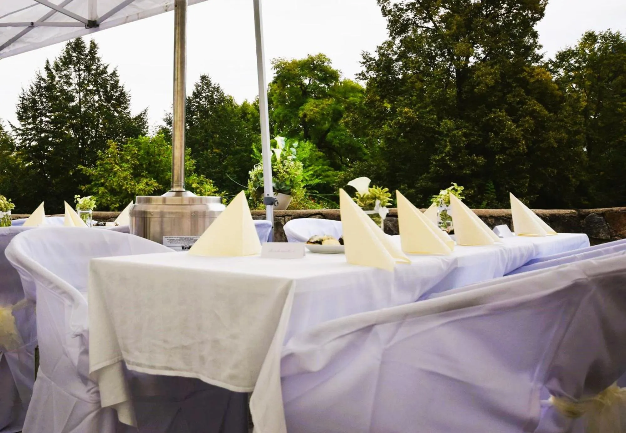 Facade/entrance in Hotel Rous