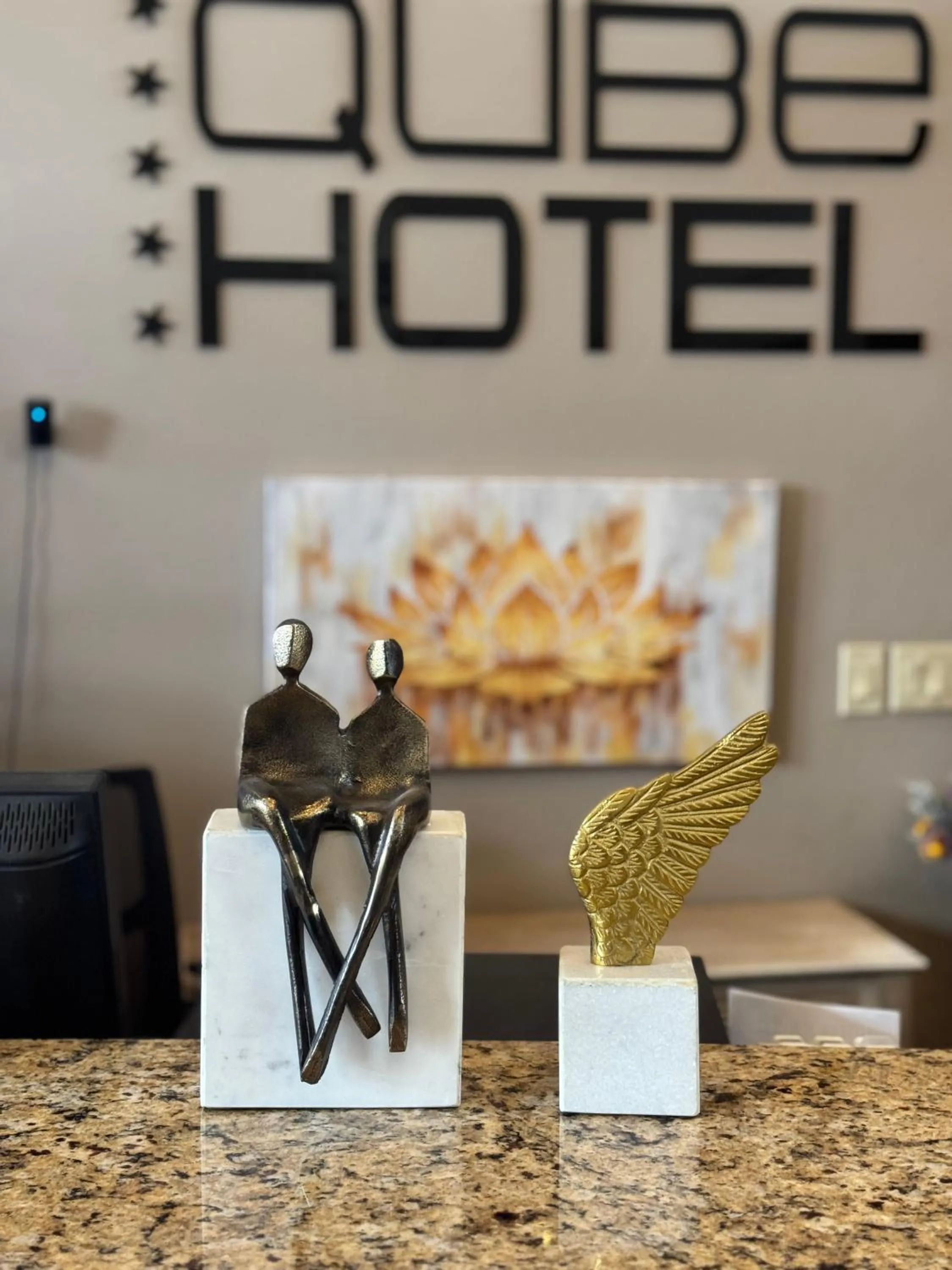 Lobby or reception in Qube Hotel - Polk City