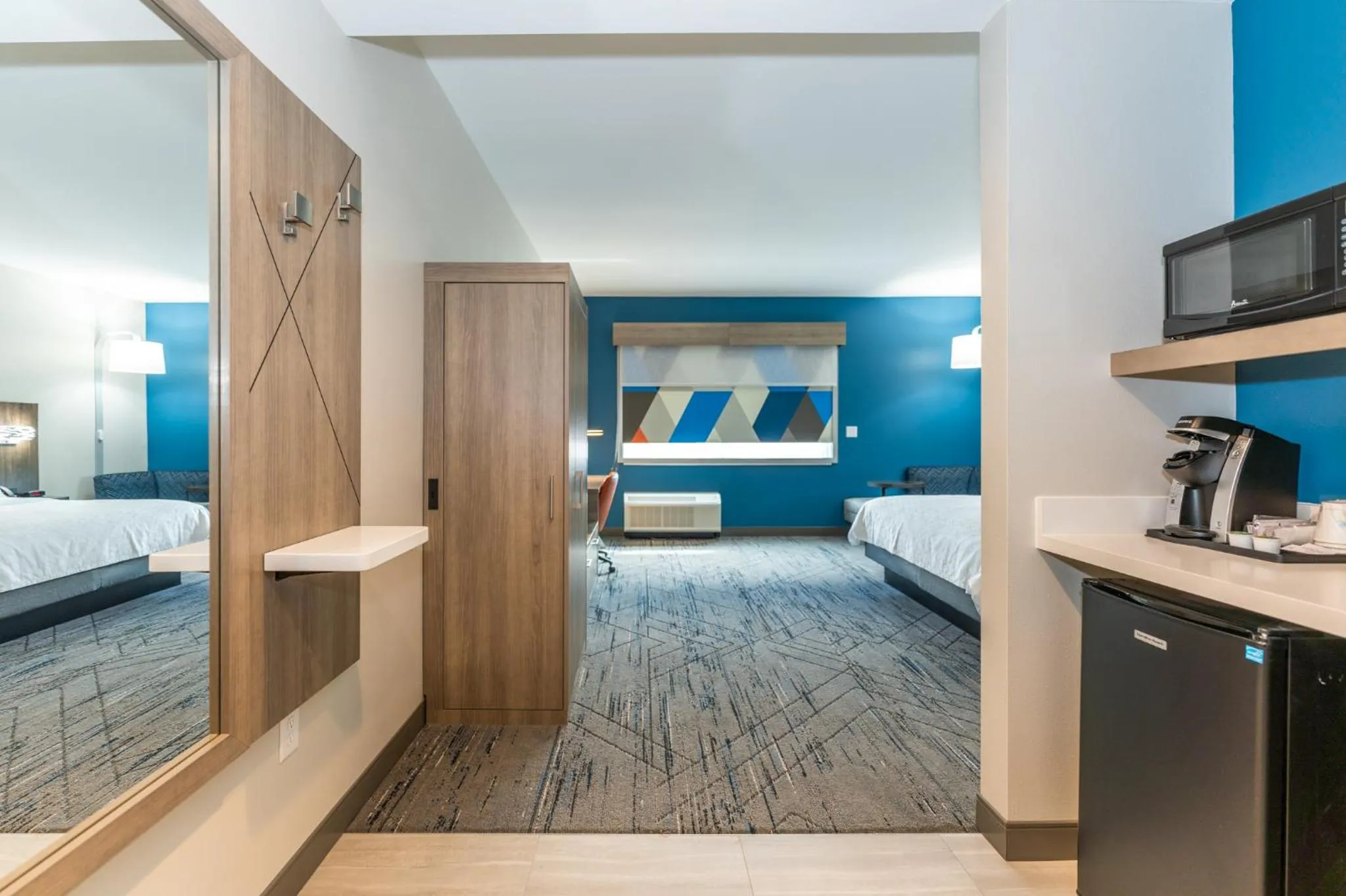 View (from property/room), Bed in Holiday Inn Express & Suites Charlottesville by IHG