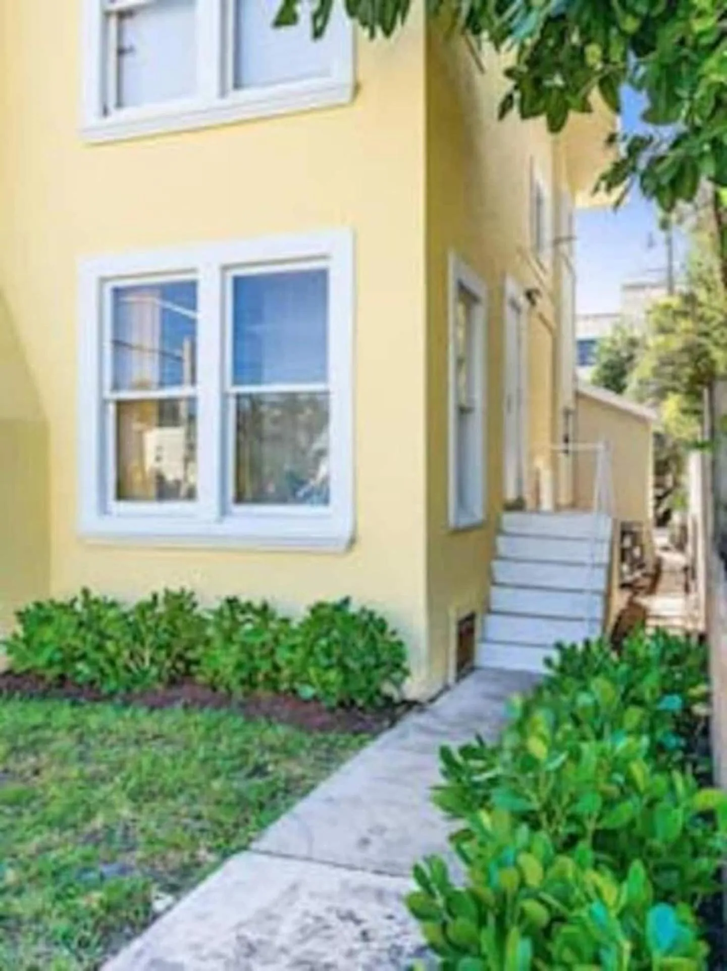 Olive Studio Apart Unit 3 By Pmi