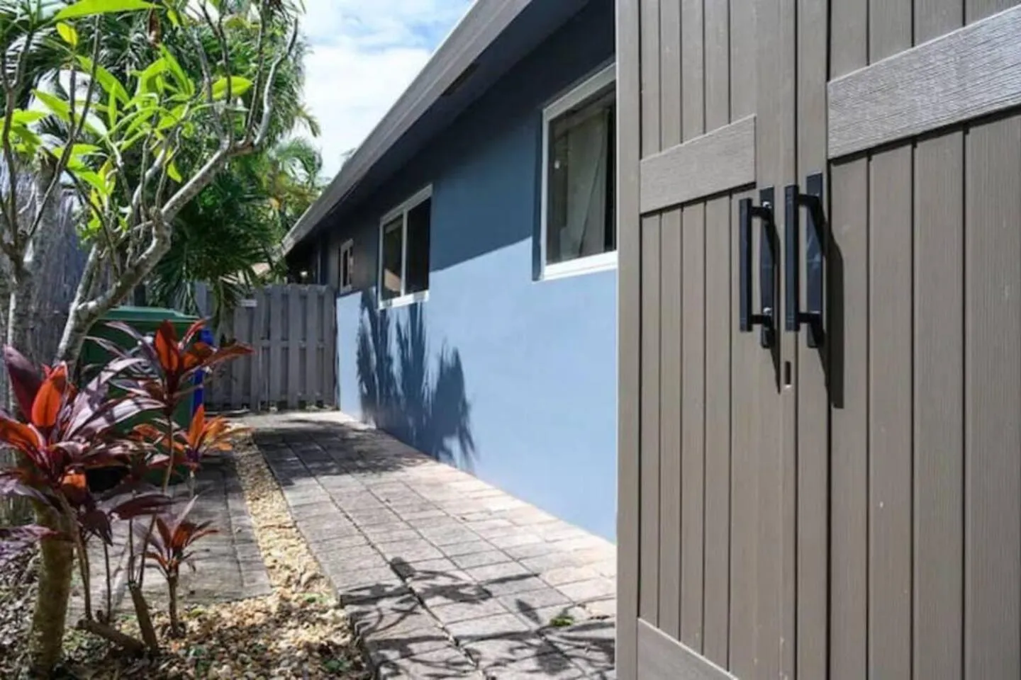 The Peacock Villa 1 By Pmi