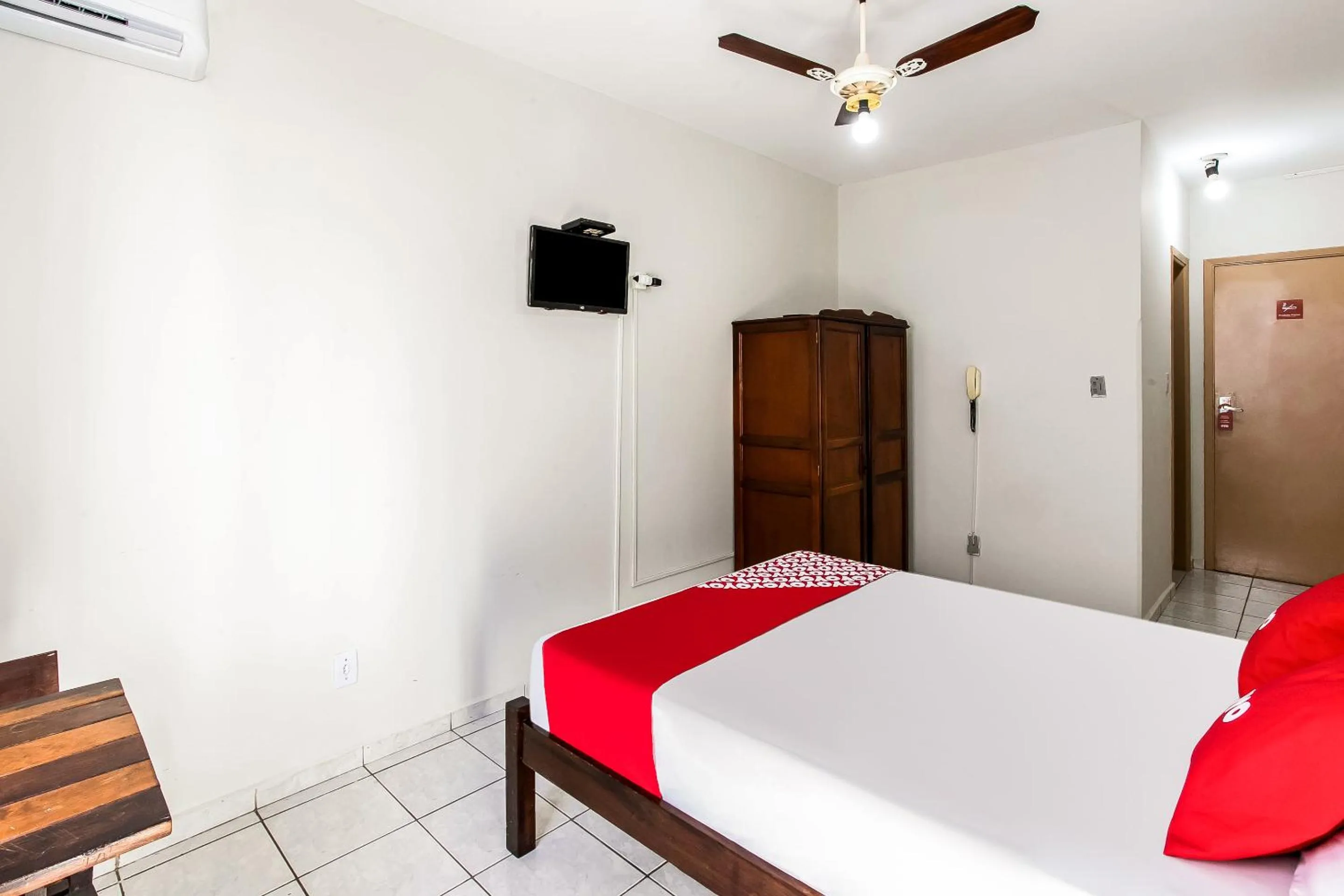 Bedroom in OYO Hotel Nobrega Aeroporto de Congonhas, São Paulo