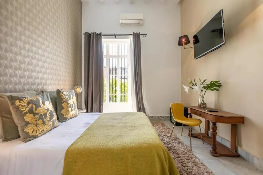 Bedroom, Bed in Catedral Suites Jerez