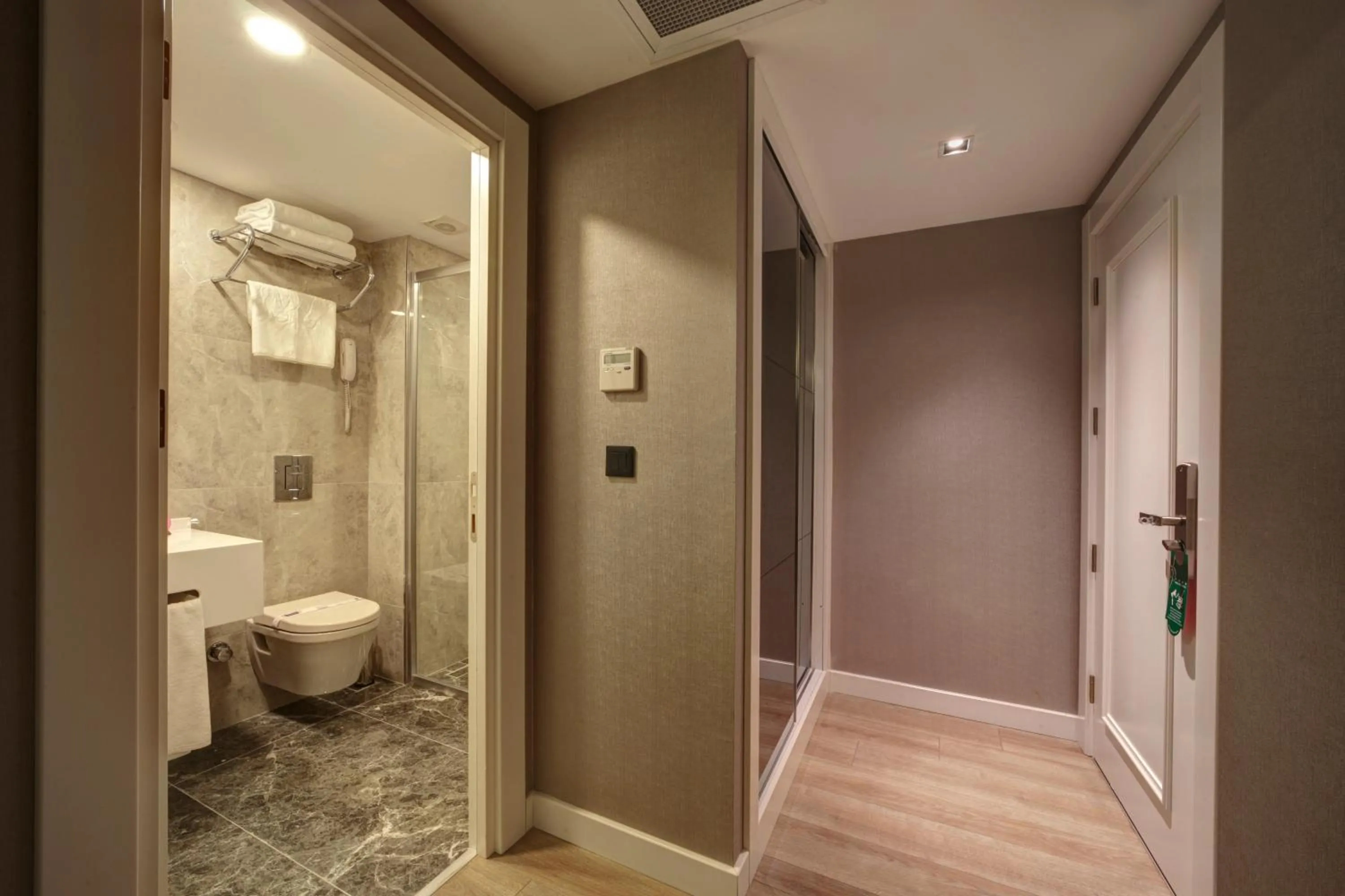 Bathroom in Dora Pera Hotel